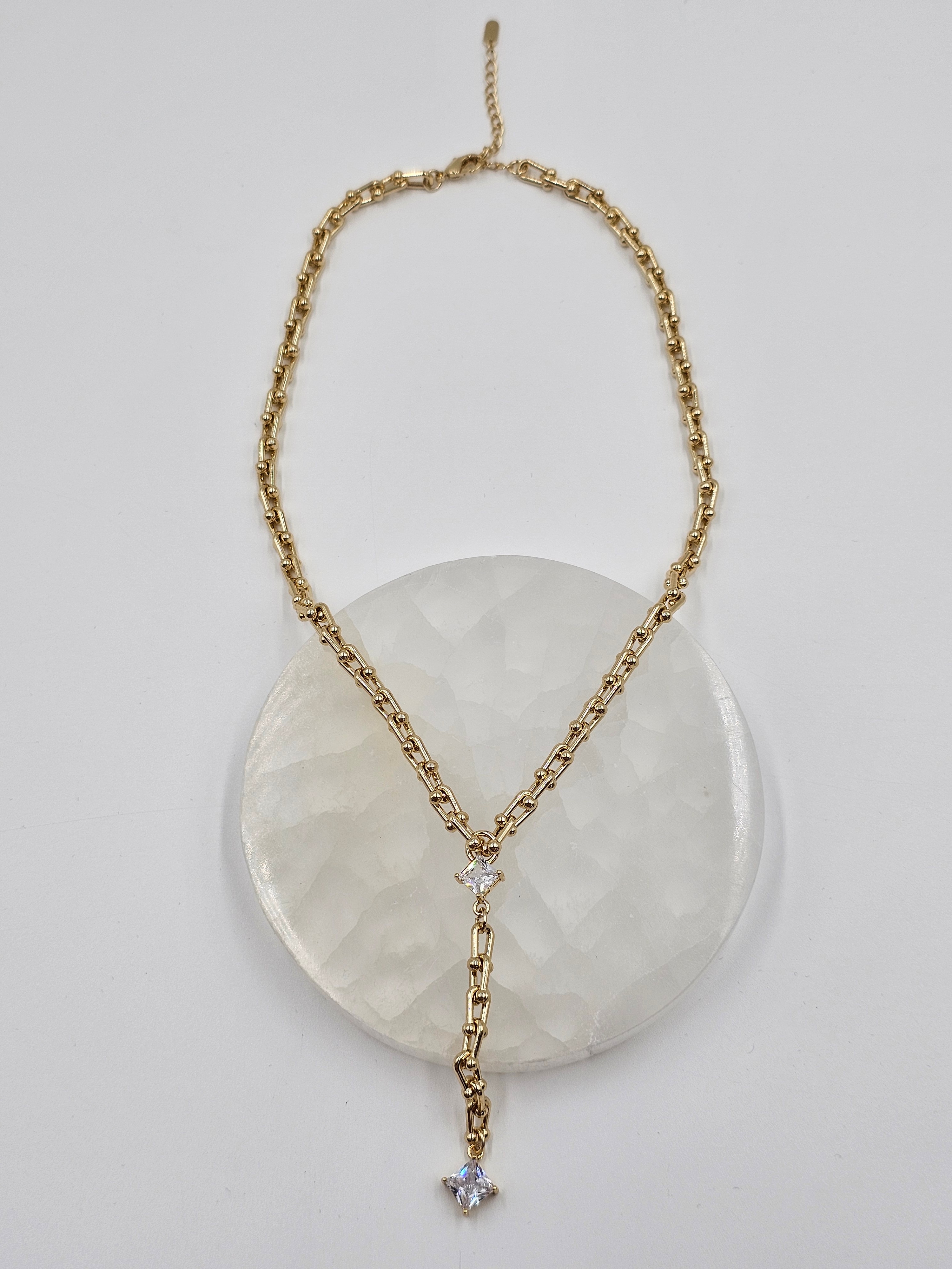 ALTIN  KAPLAMA ZİRKON TAŞLI TASARIM KOLYE