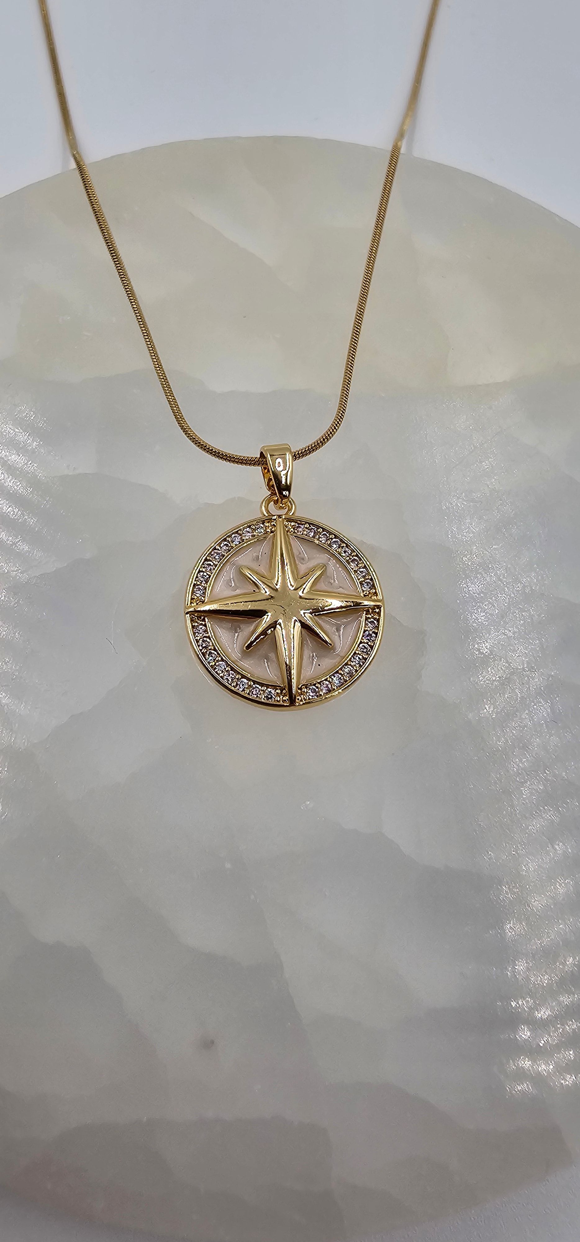 ALTIN KAPLAMA ZİRKON TAŞLI KUTUP YILDIZI KOLYE