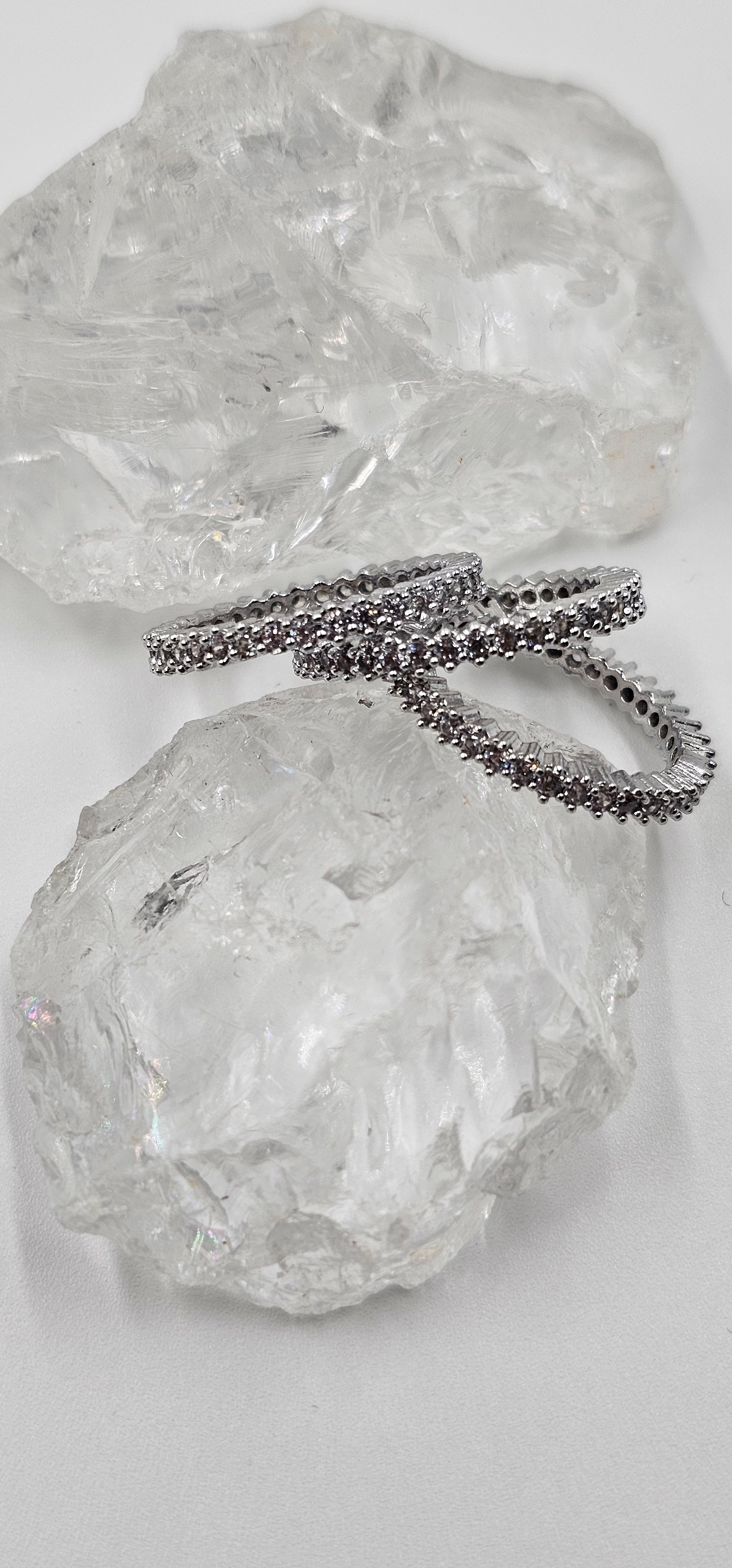 ALTIN VE GÜMÜŞ KAPLAMA SU YOLU ÜÇLÜ  ZİRKON TAŞLI YÜZÜK