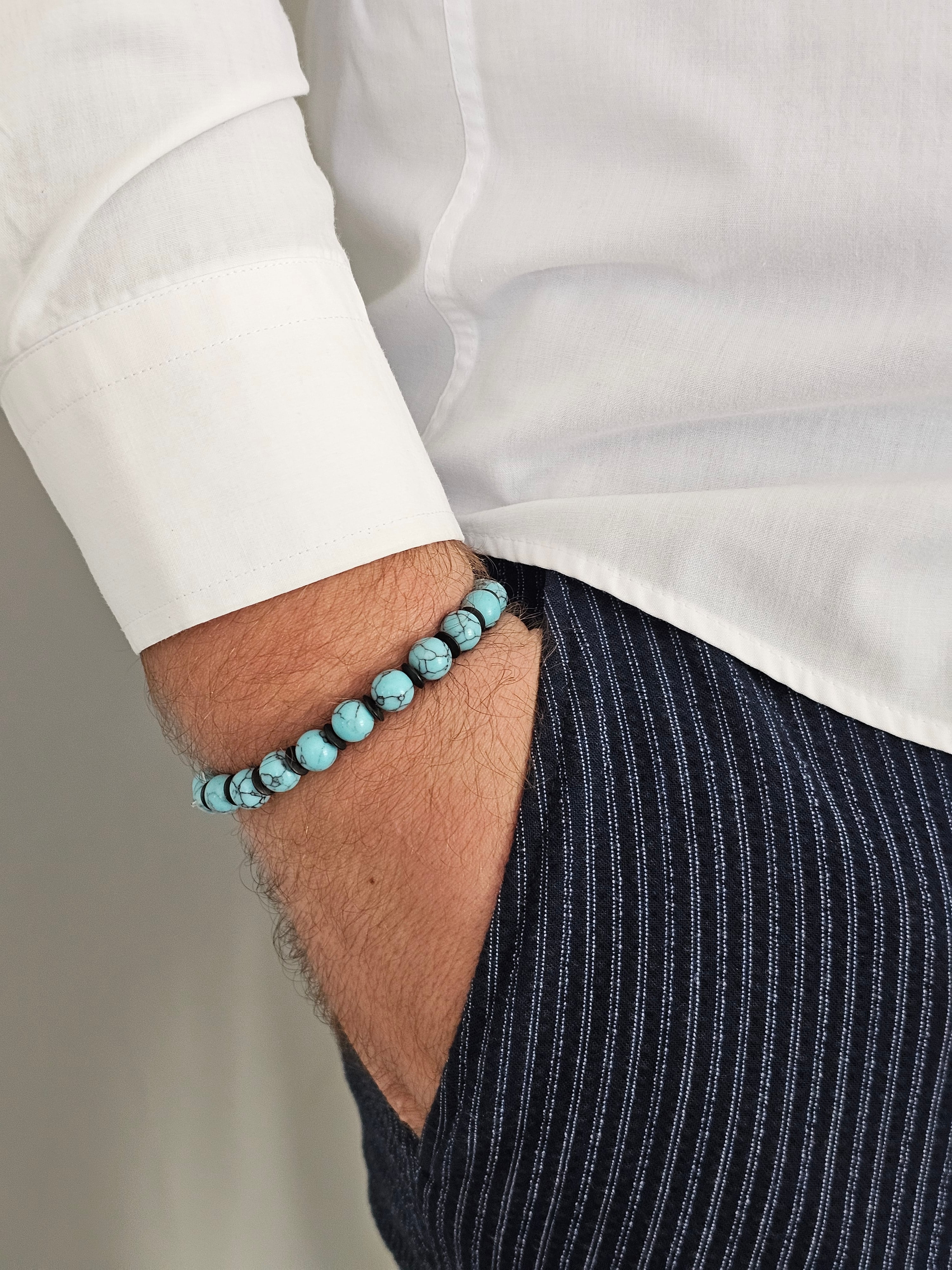 ERKEK FİRUZE DOĞAL TAŞ BİLEKLİK SİYAH ARALIKLI (ŞANS)