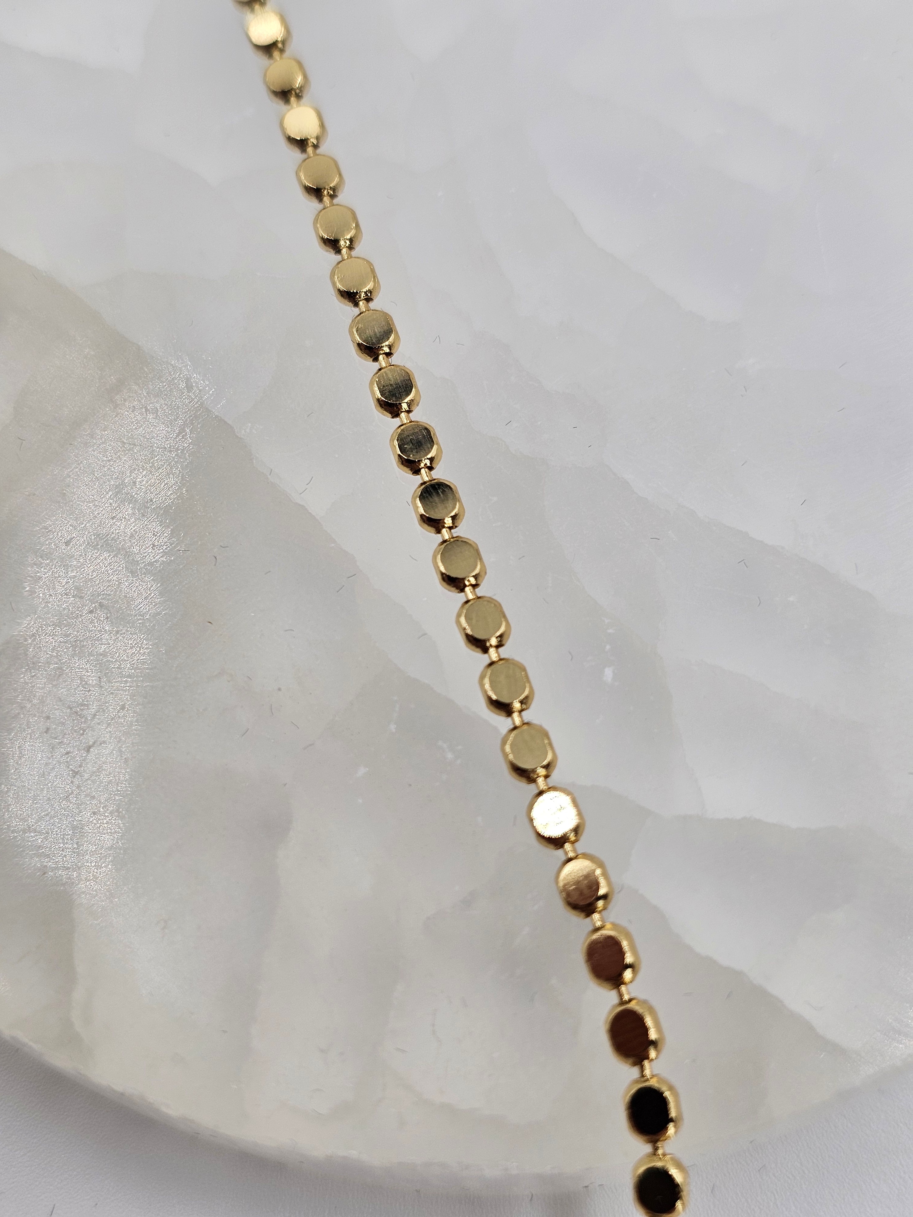 ALTIN KAPLAMA BONCUK KOLYE