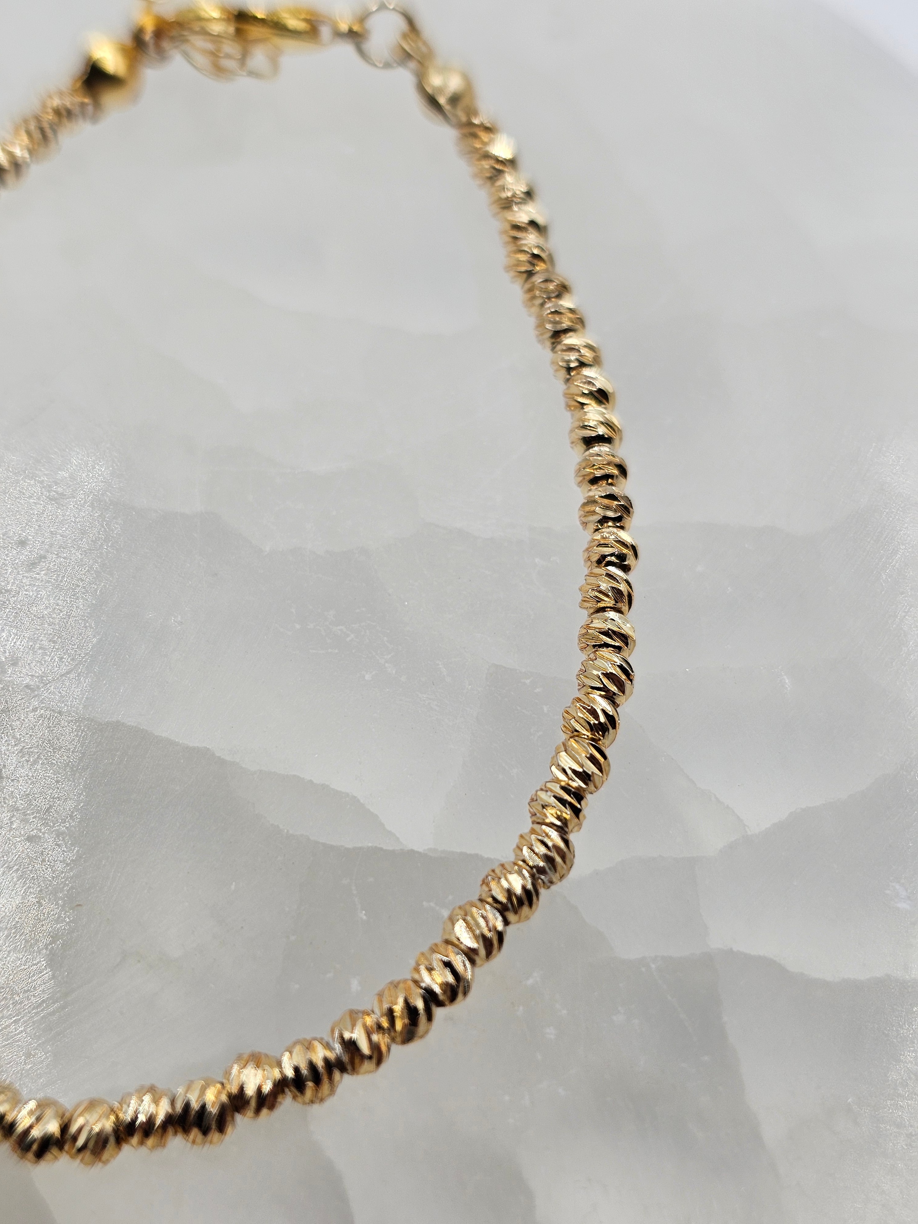 ALTIN KAPLAMA DORİKA BONCUK MODEL ZİNCİR BİLEKLİK