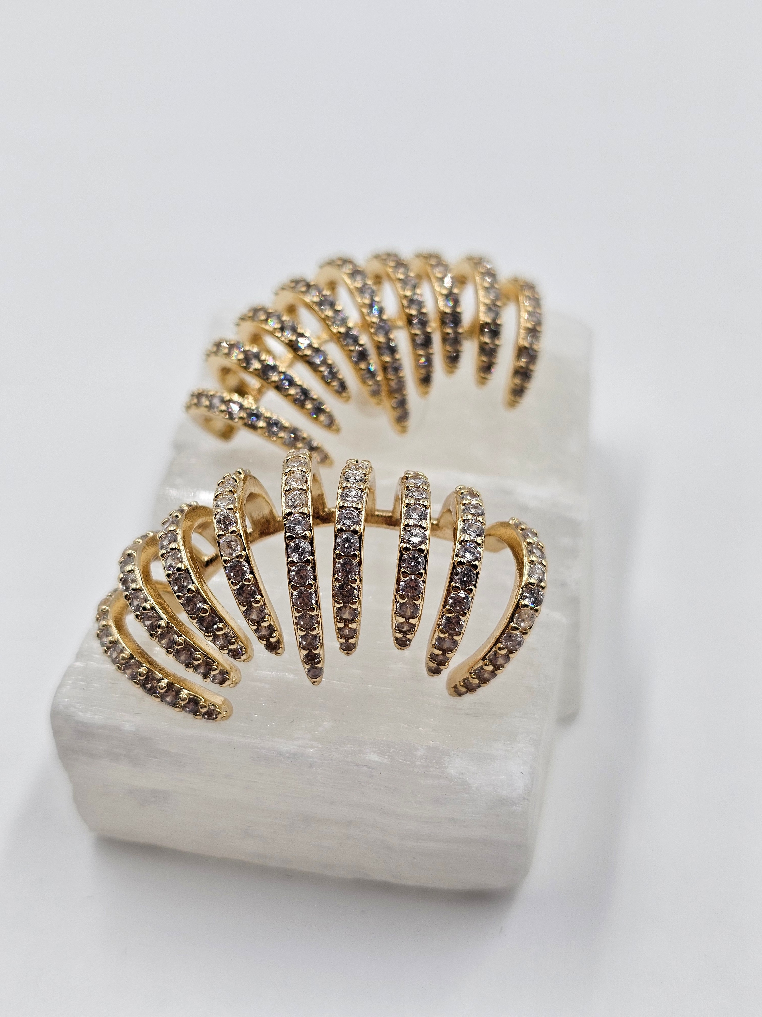 ALTIN VE GÜMÜŞ KAPLAMA VİP SERİ ÇOKLU GÖRÜNÜMLÜ FULL ZİRKON TAŞLI KÜPE