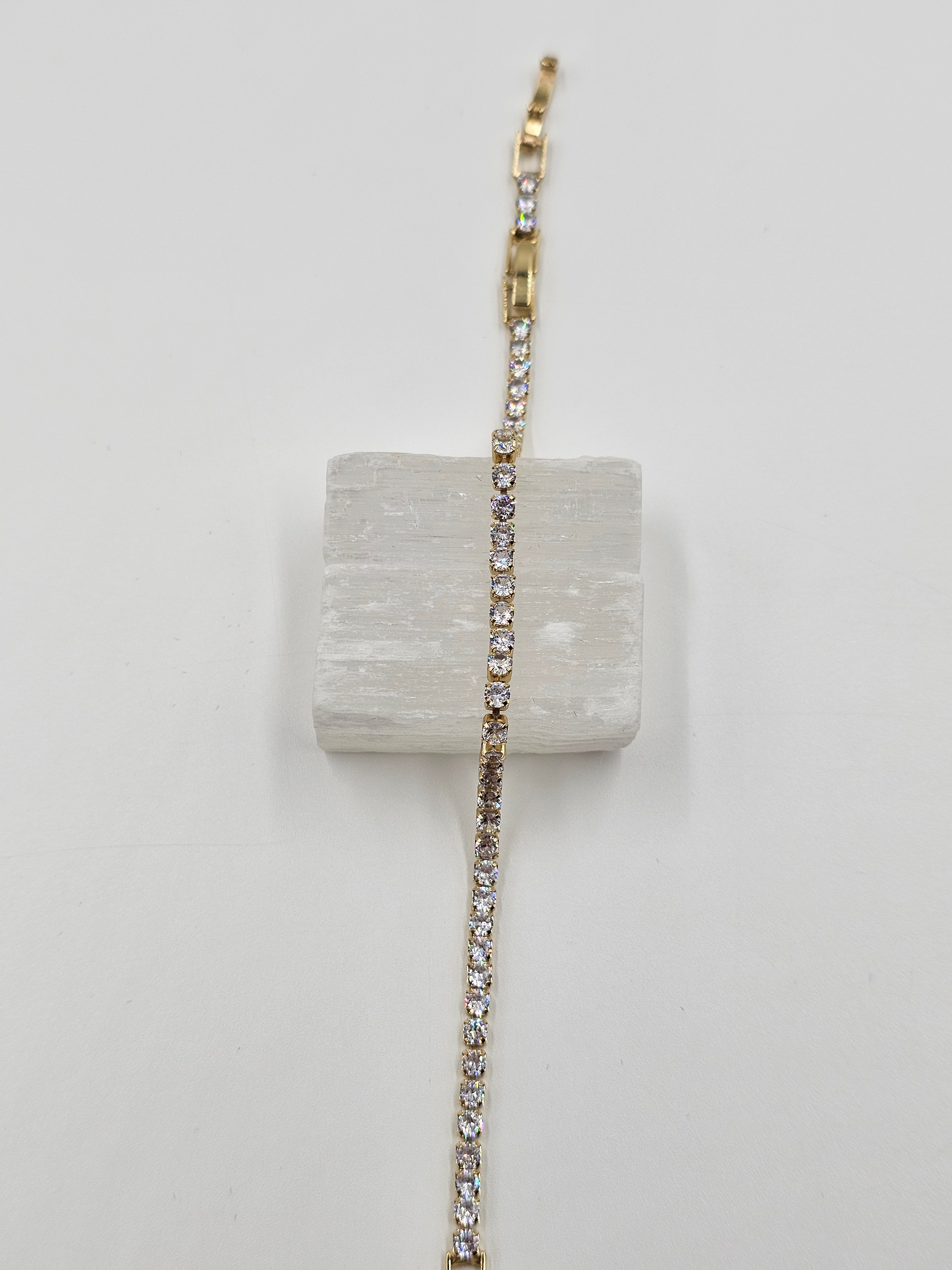 ALTIN KAPLAMA SU YOLU TAŞLI BİLEKLİK