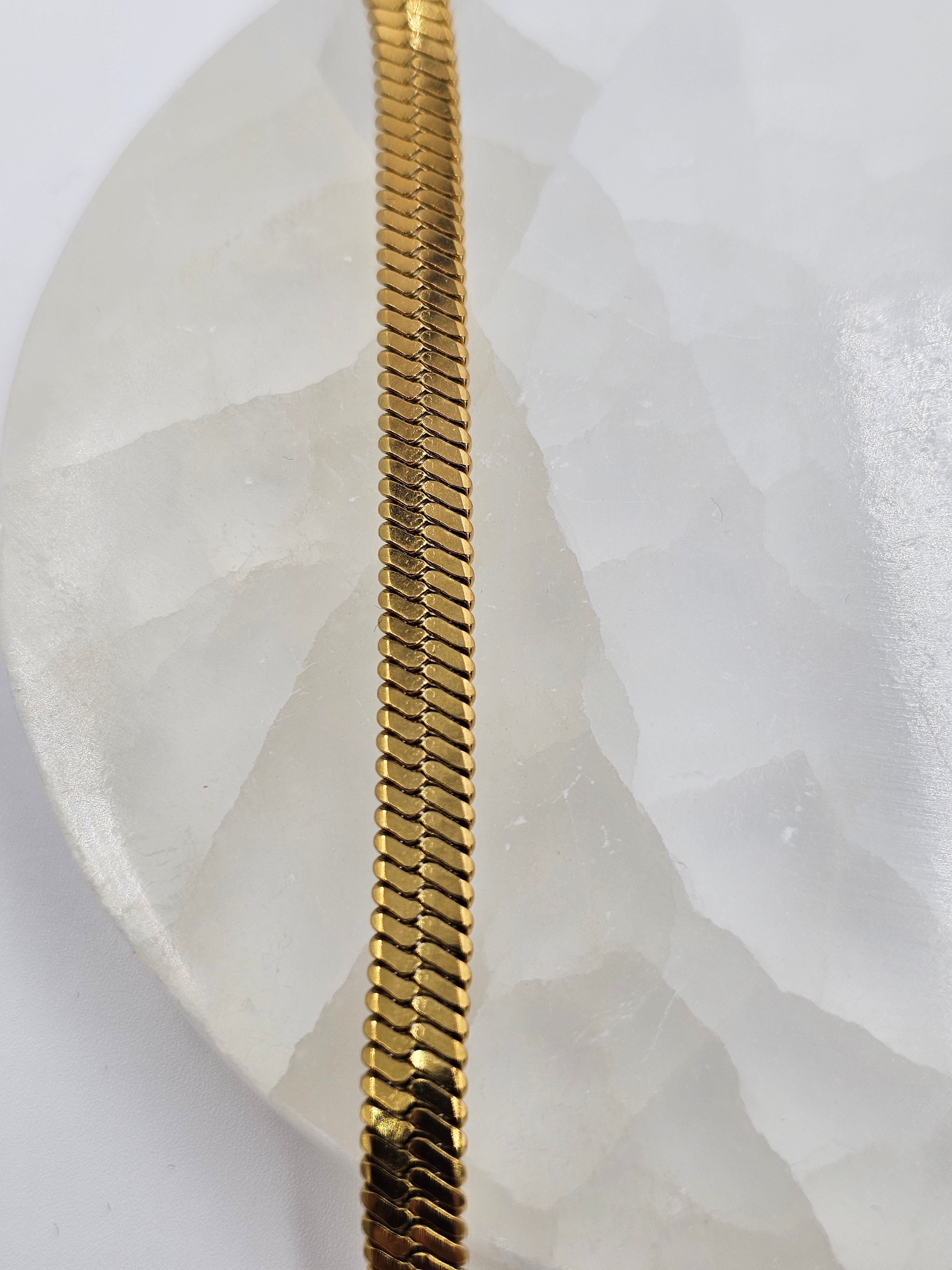 ALTIN KAPLAMA KALIN YASSI KOLYE