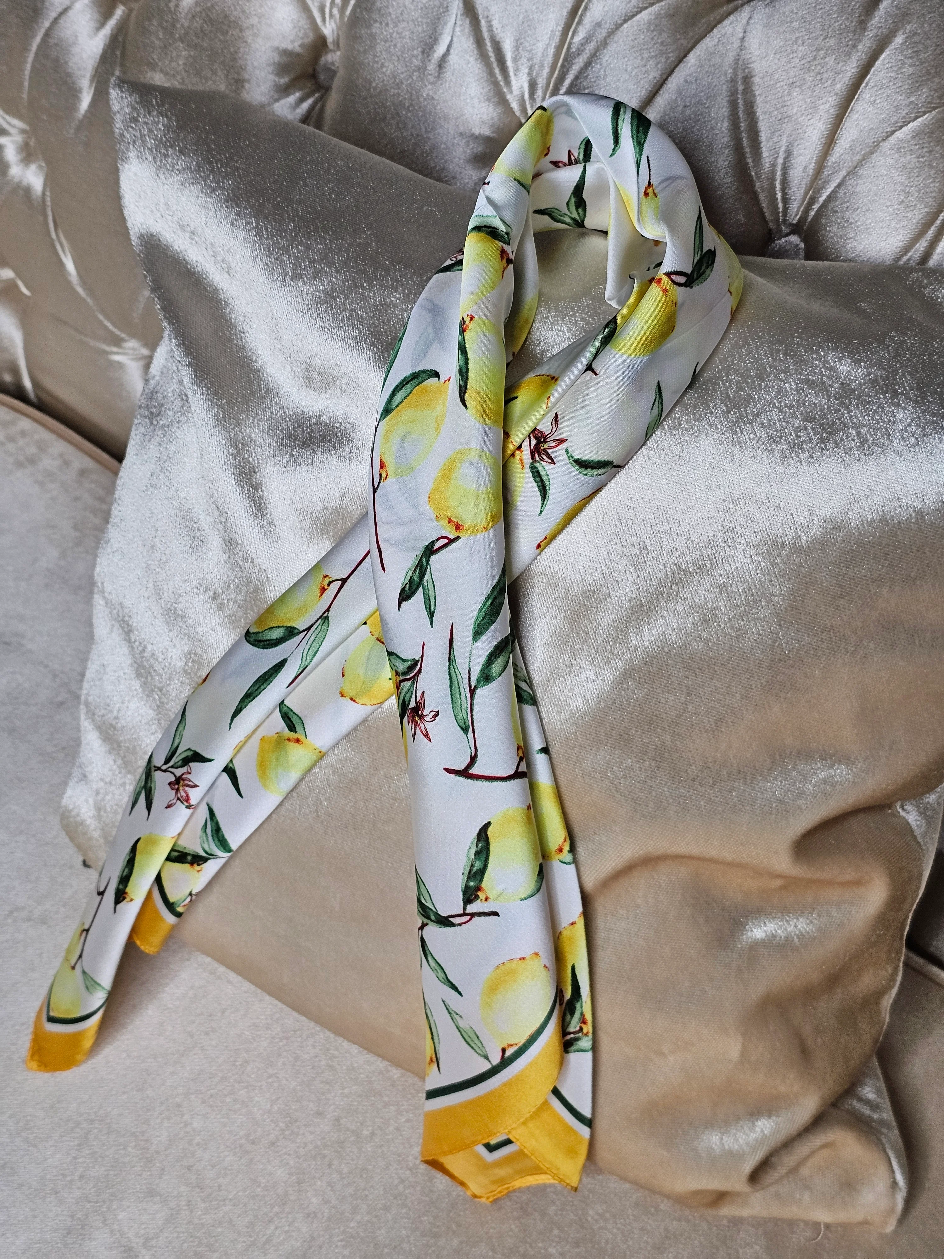 LİMON DESENLİ SARI SATEN FULAR (70X70)