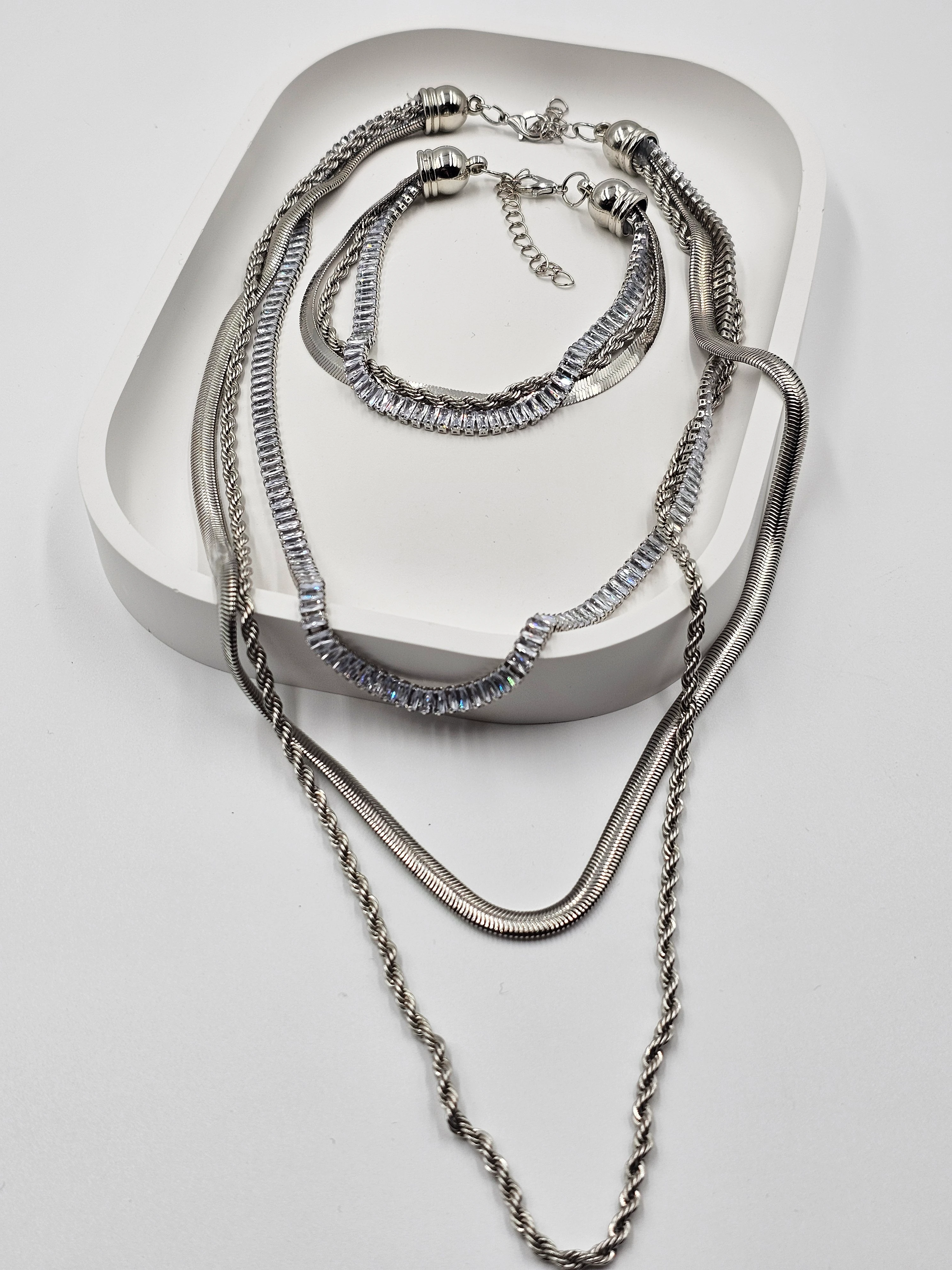 GÜMÜŞ KAPLAMA TASARIM BAGET SIRA TAŞLI ÇOKLU TAŞLI SET