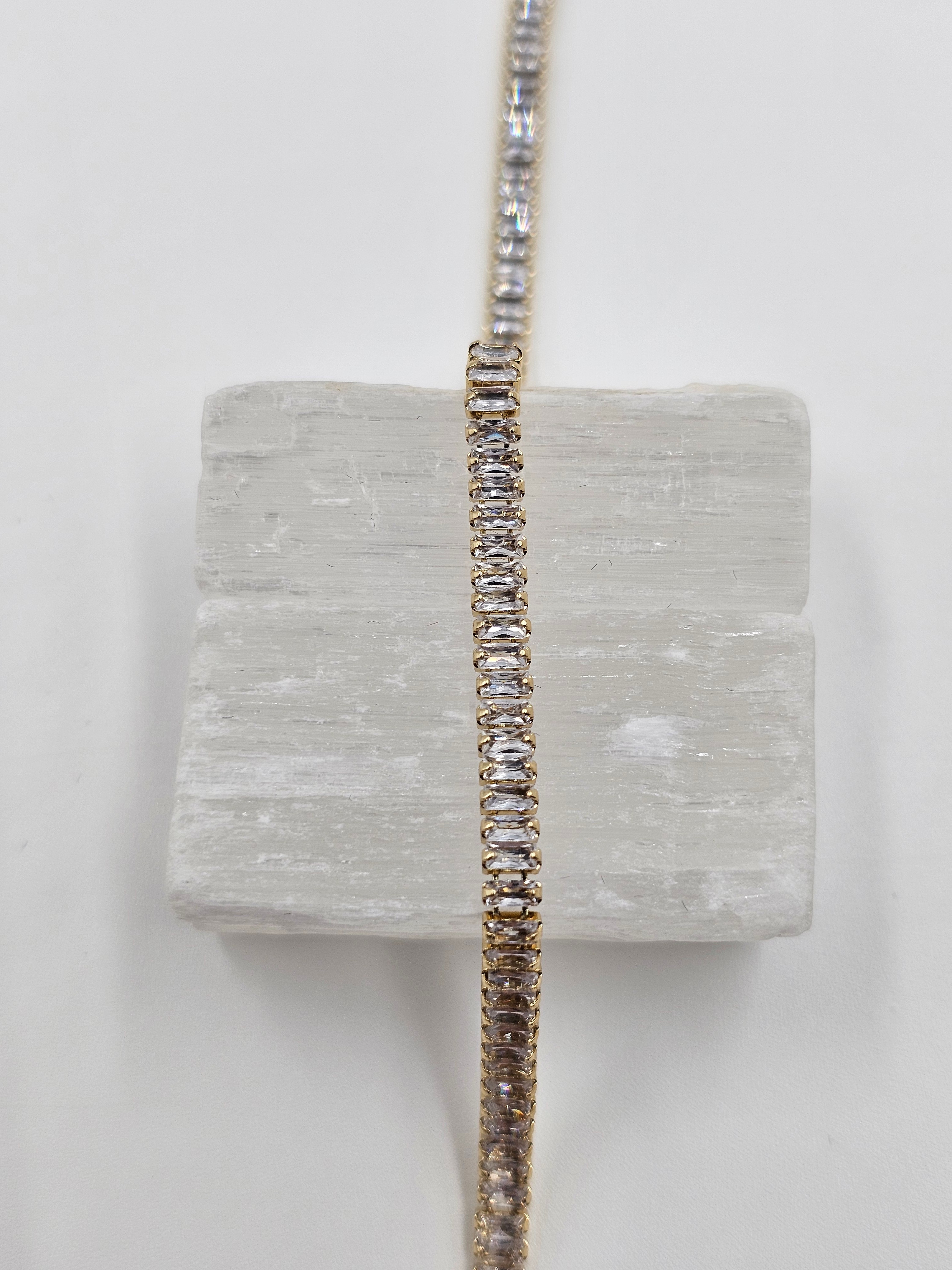 SU YOLU ALTIN KAPLAMA TAŞLI UZUN BİLEKLİK