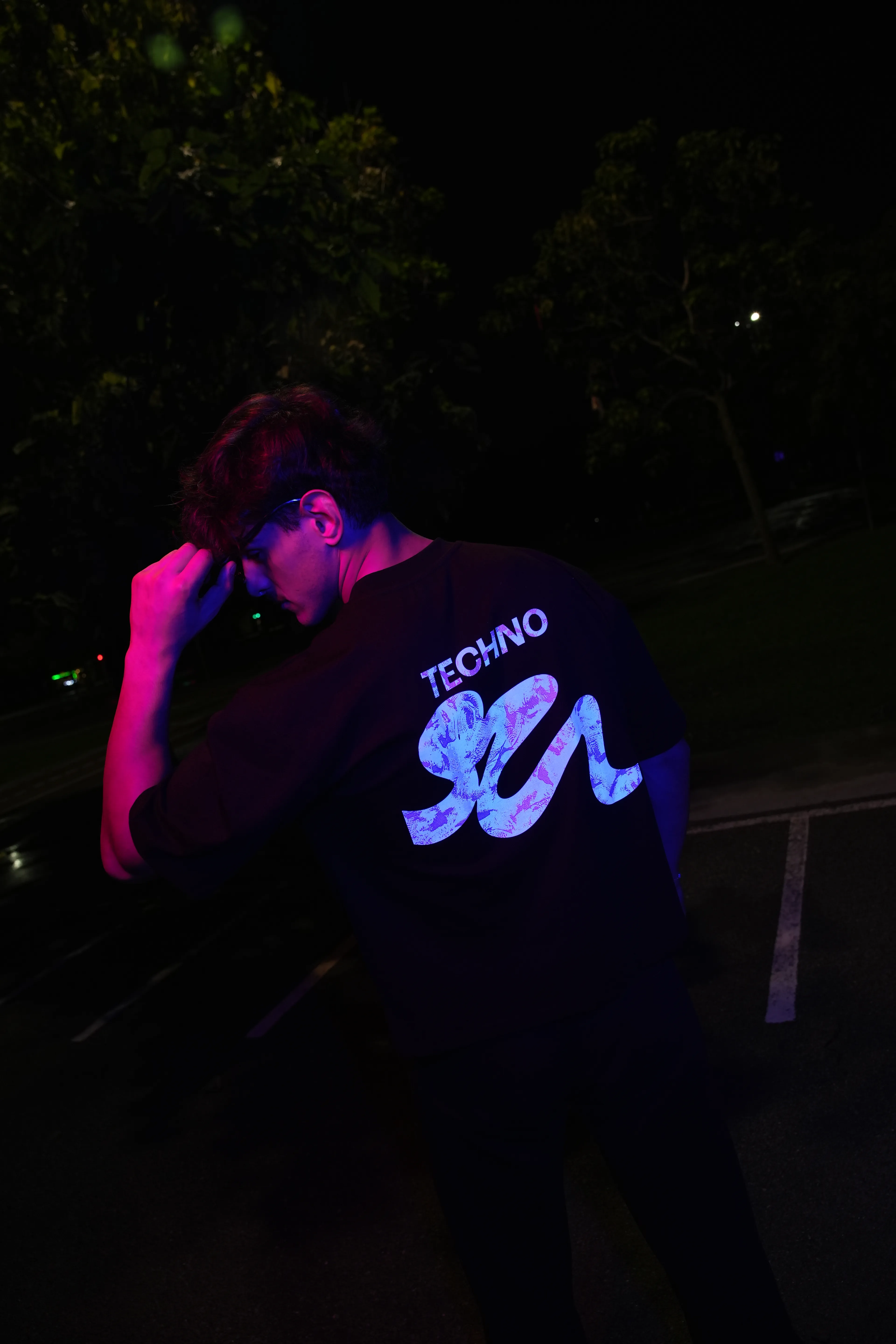 TECHNO 34CREW Renkli Reflektör Baskılı Crop T-shirt