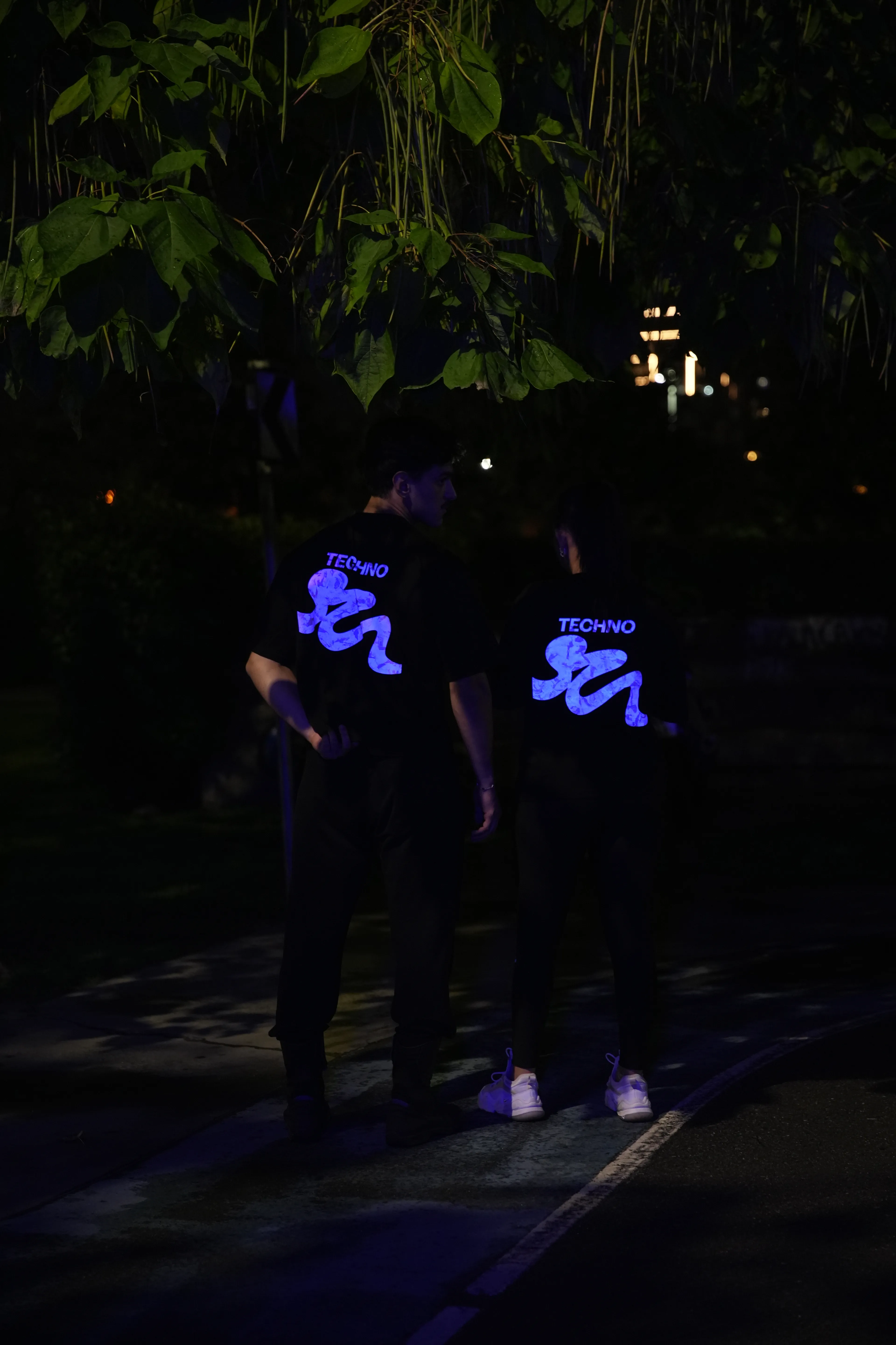 TECHNO 34CREW Renkli Reflektör Baskılı Crop T-shirt