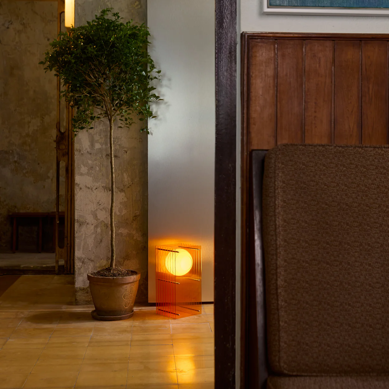 No.1 Kare Yer Lambası