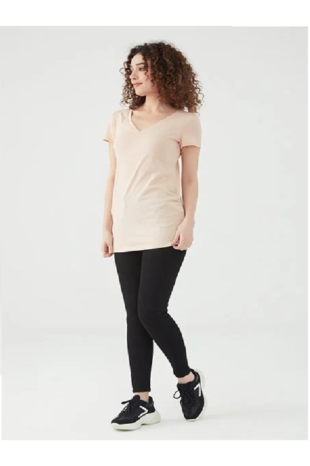 V Yaka T-shirt