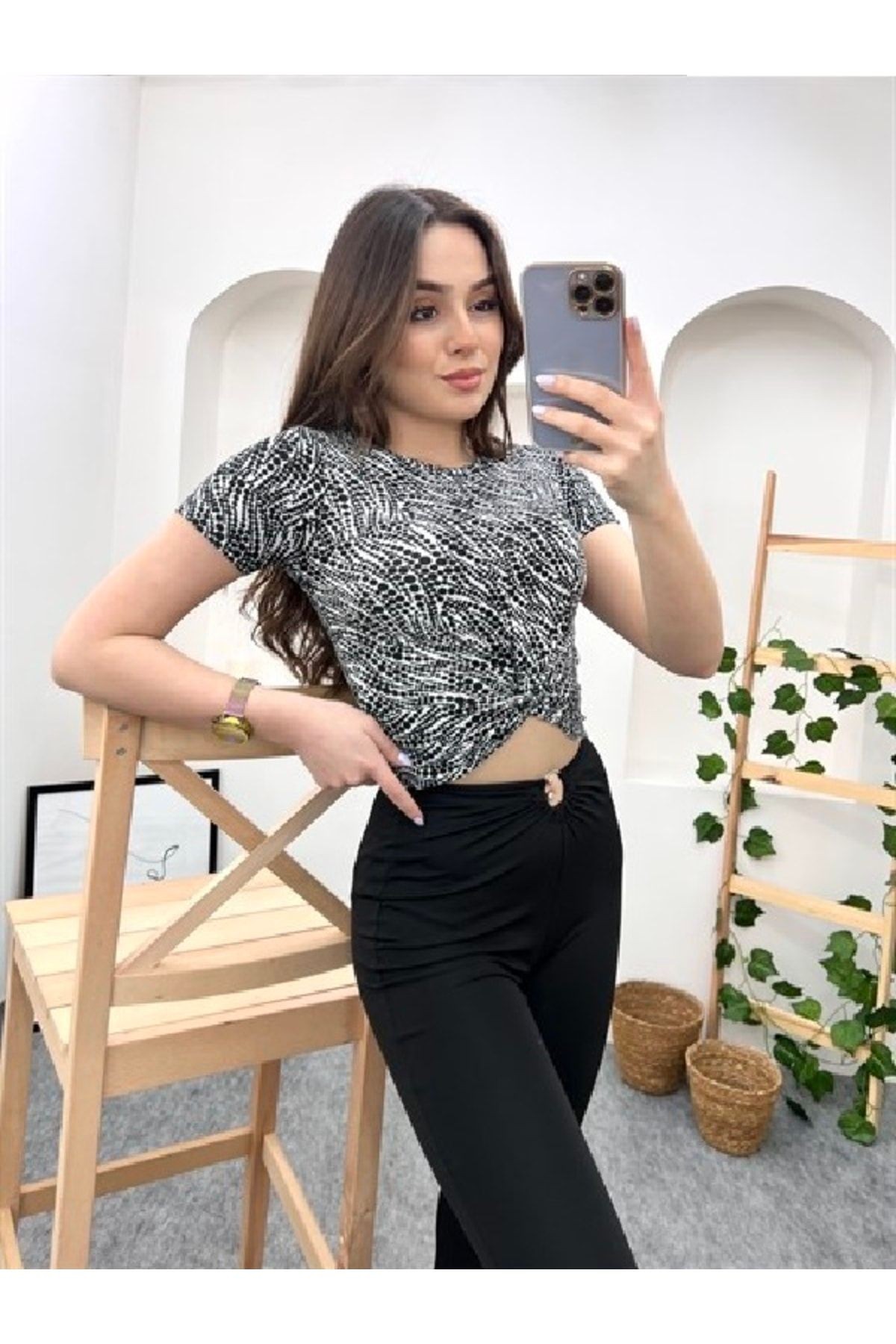 Önü Büzgülü Kaşkorse Tişört