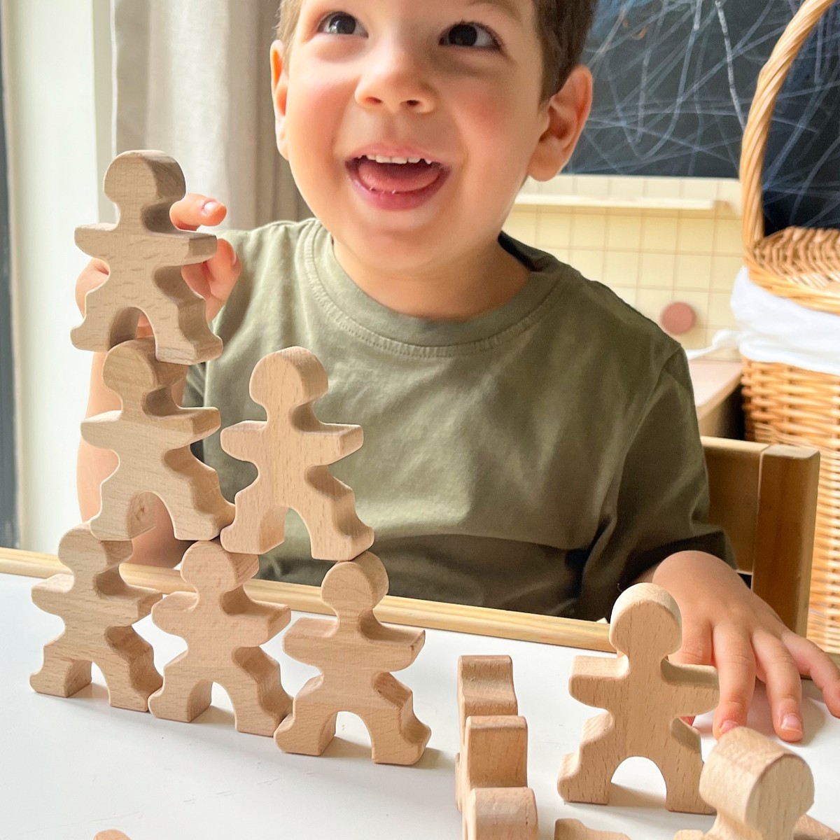  Montessori Denge Oyuncağı, Insan Denge Seti
