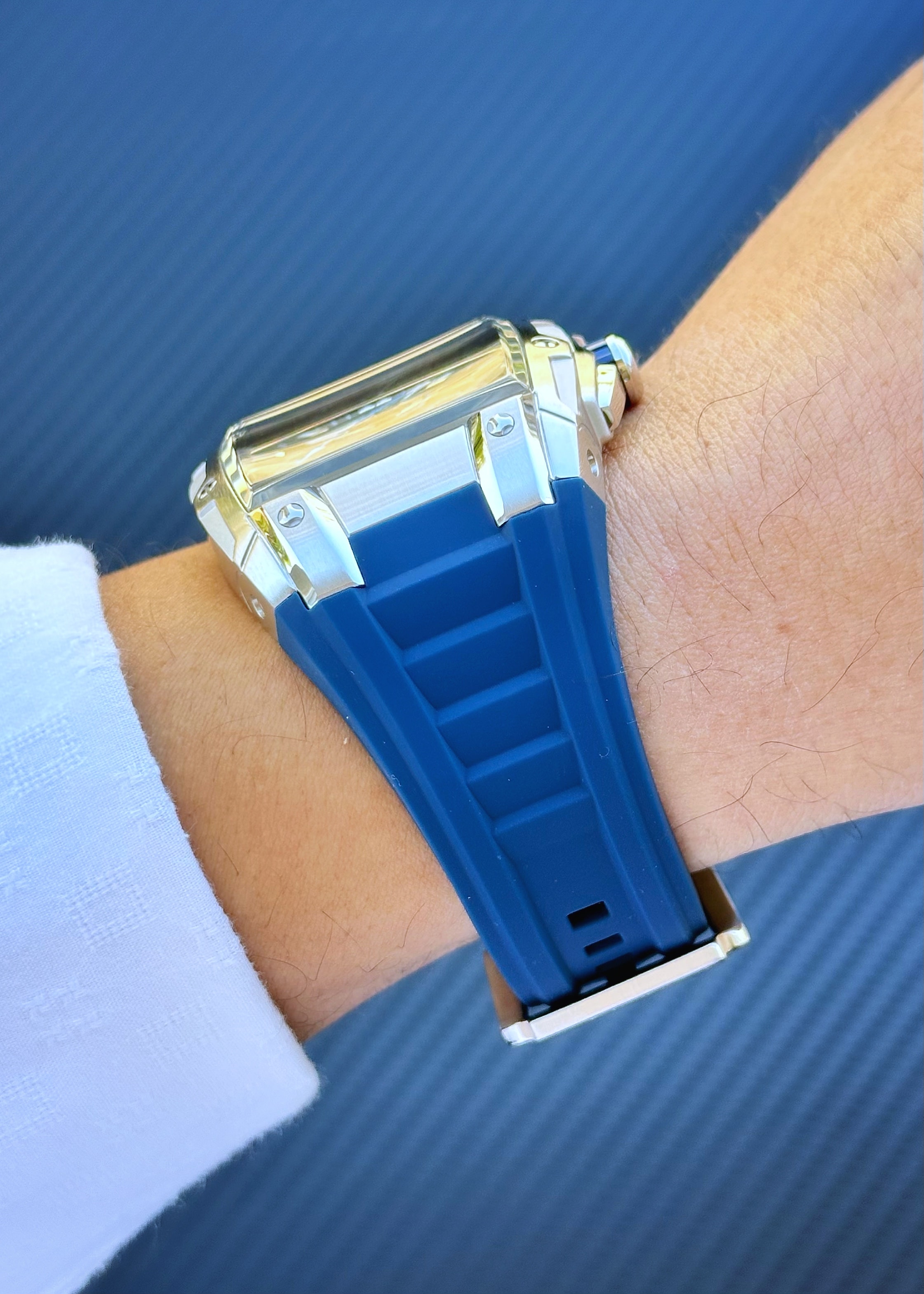 Quantum HNG1161.359 Lacivert Silikon Kordon Erkek Kol Saati