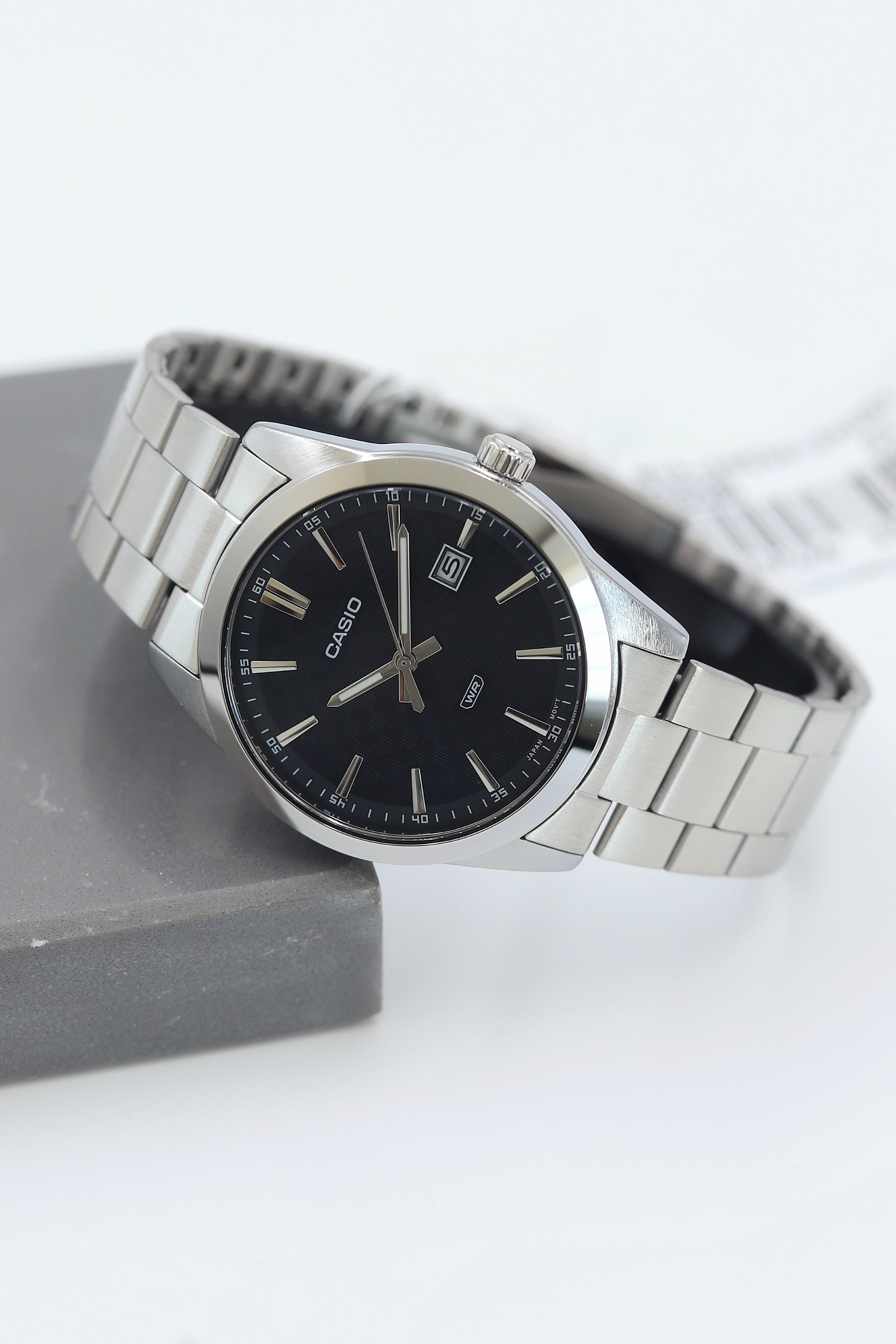Casio Çelik Kordon Erkek Kol Saati ASW123-110CS