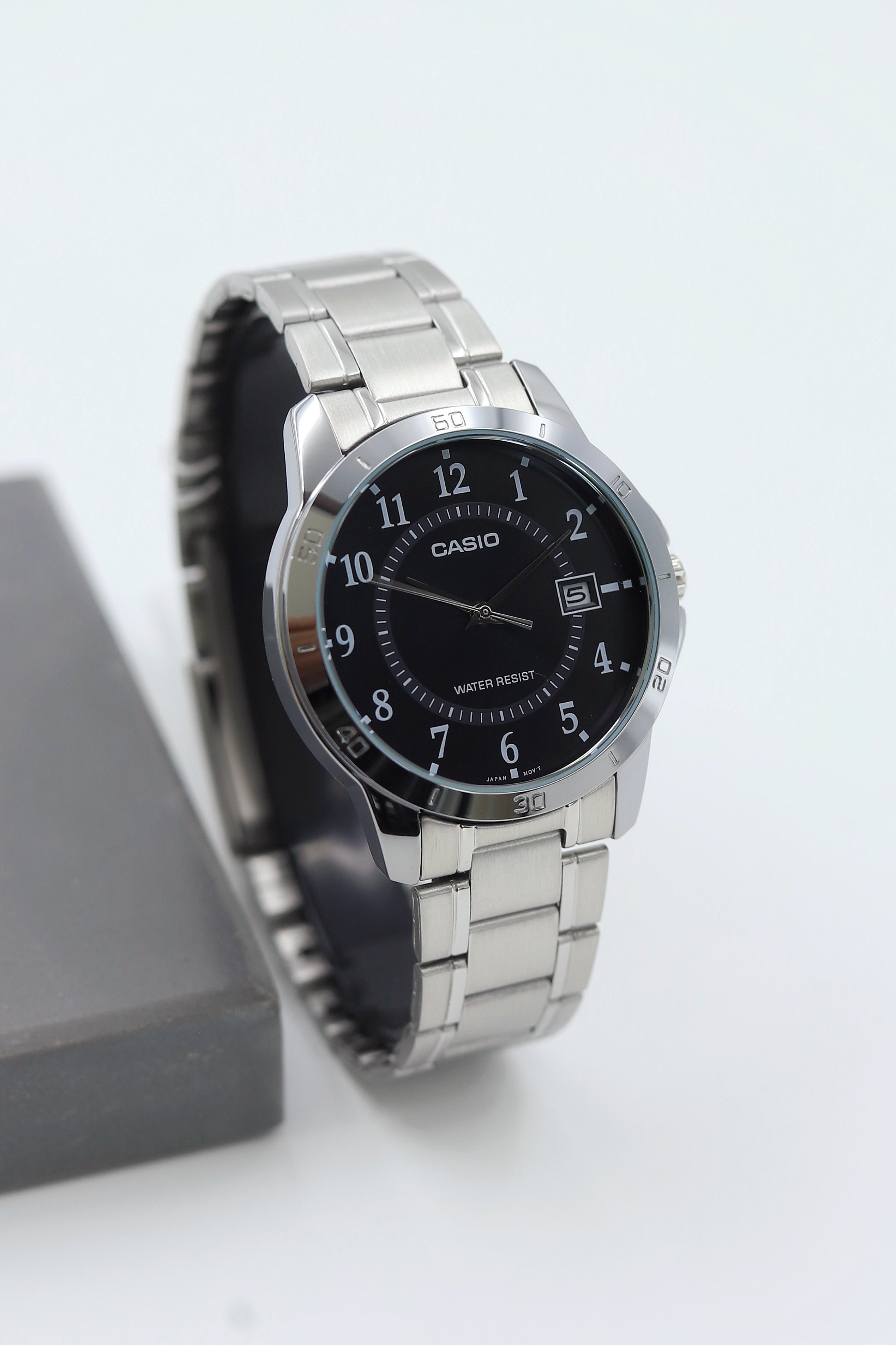 Casio Çelik Kordon Erkek Kol Saati ASW123-116CS
