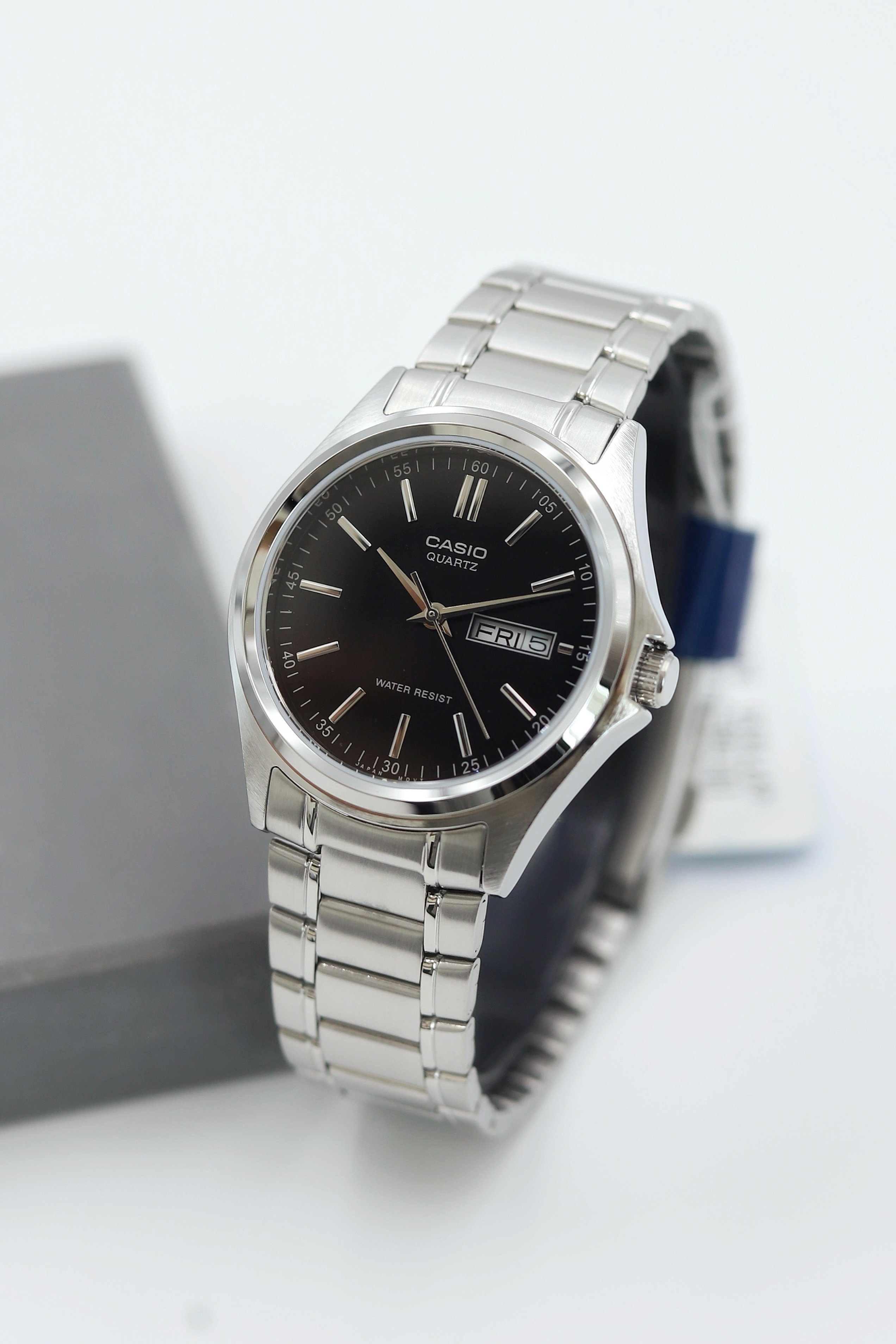 Casio Çelik Kordon Erkek Kol Saati ASW123-103CS