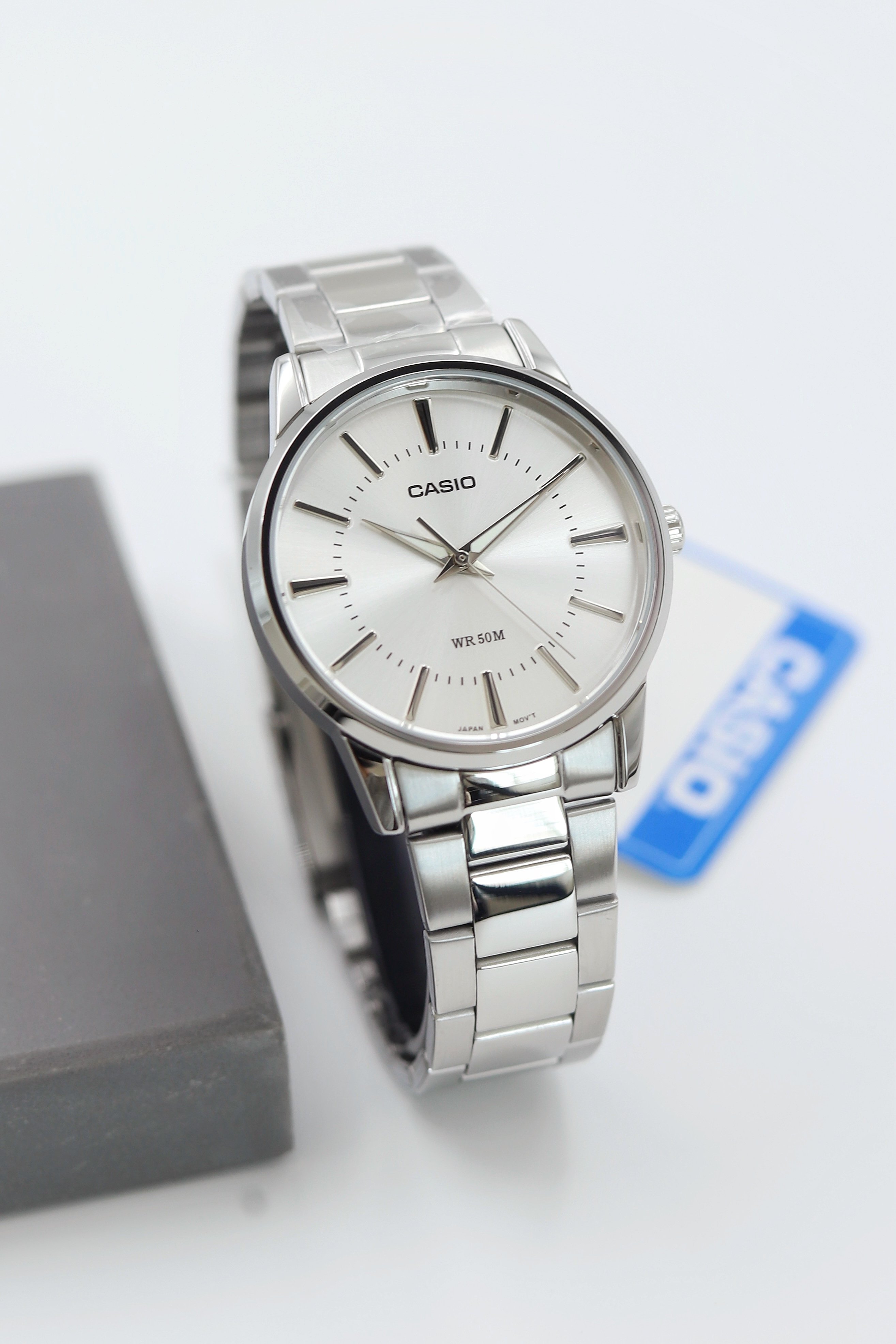 Casio Çelik Kordon Erkek Kol Saati ASW123-105CS