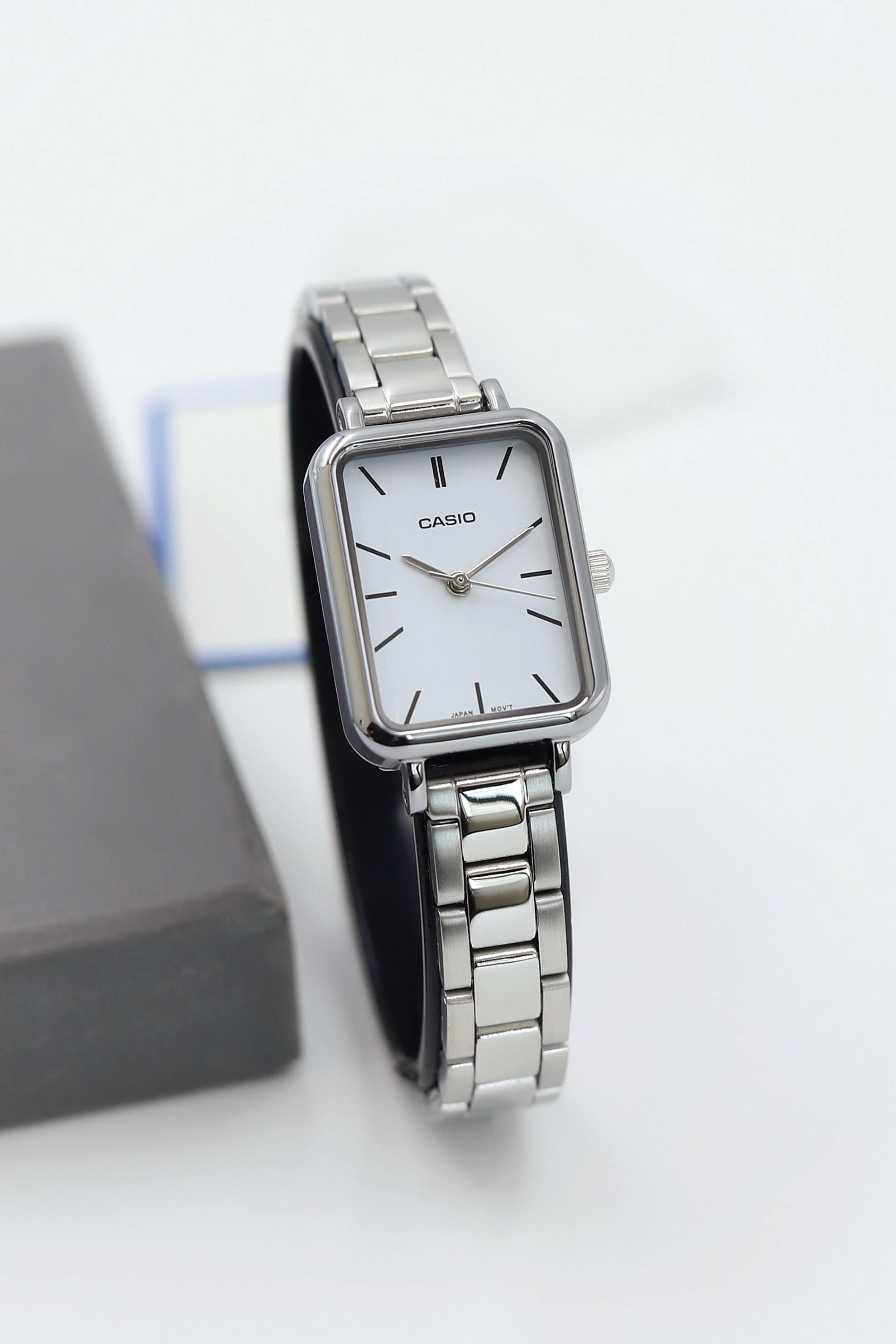 Casio Çelik Kordon Kadın Kol Saati ASW123-129CS