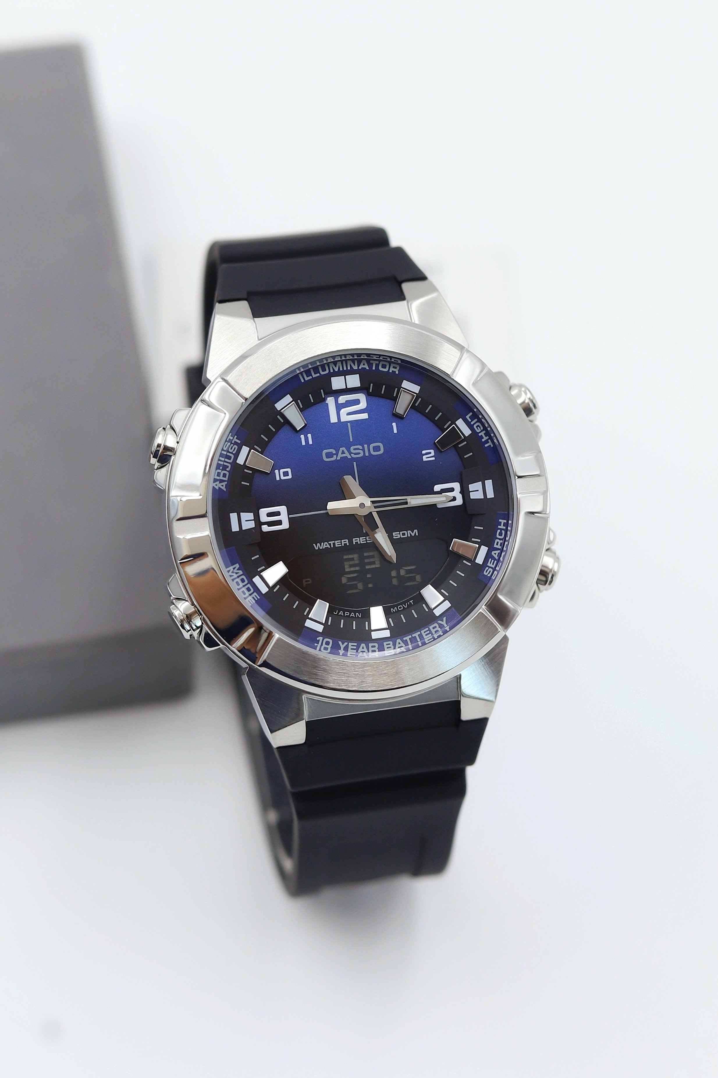 Casio Silikon Kordon Dijital Erkek Kol Saati ASW123-146CS