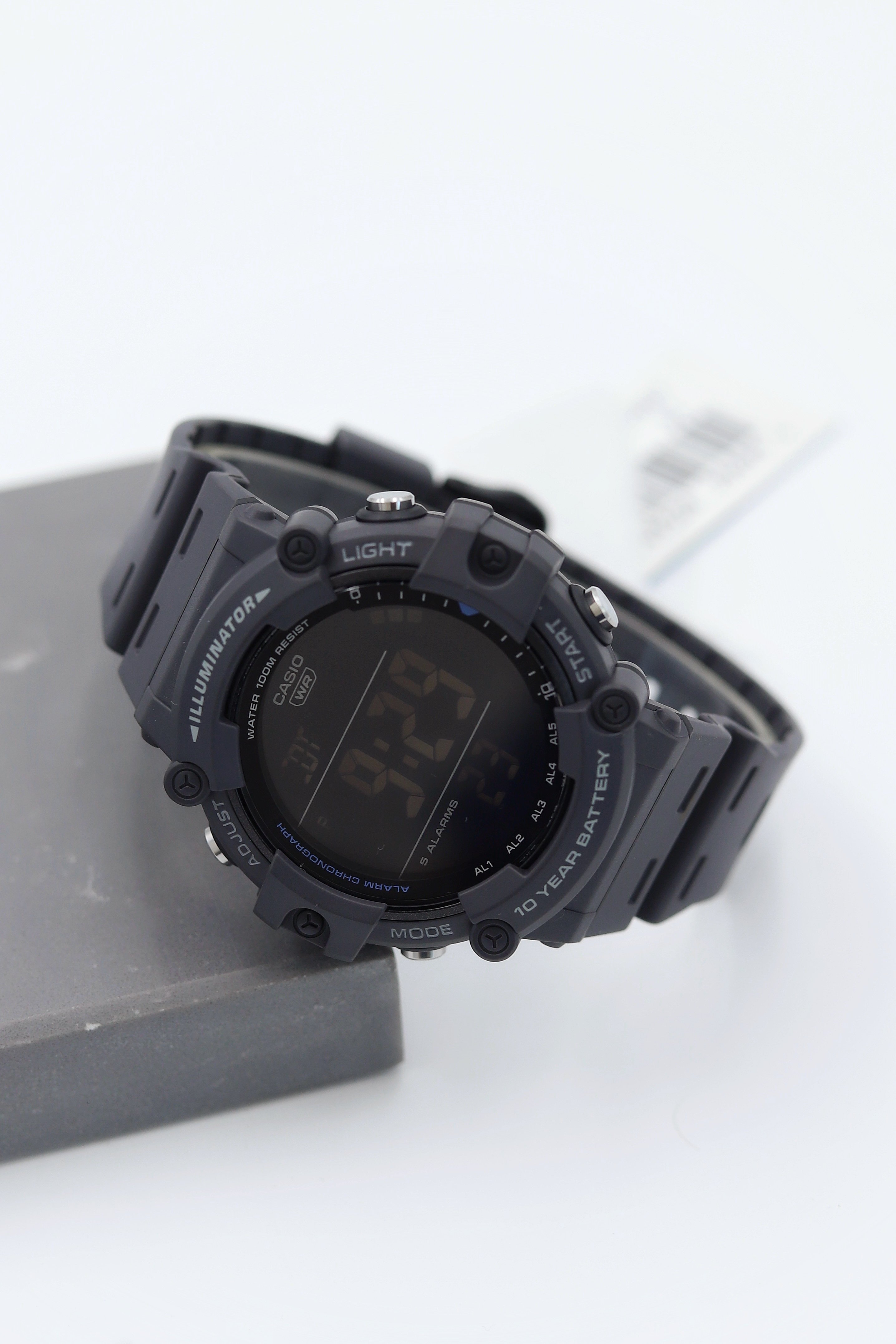 Casio Silikon Kordon Dijital Erkek Kol Saati ASW123-141CS