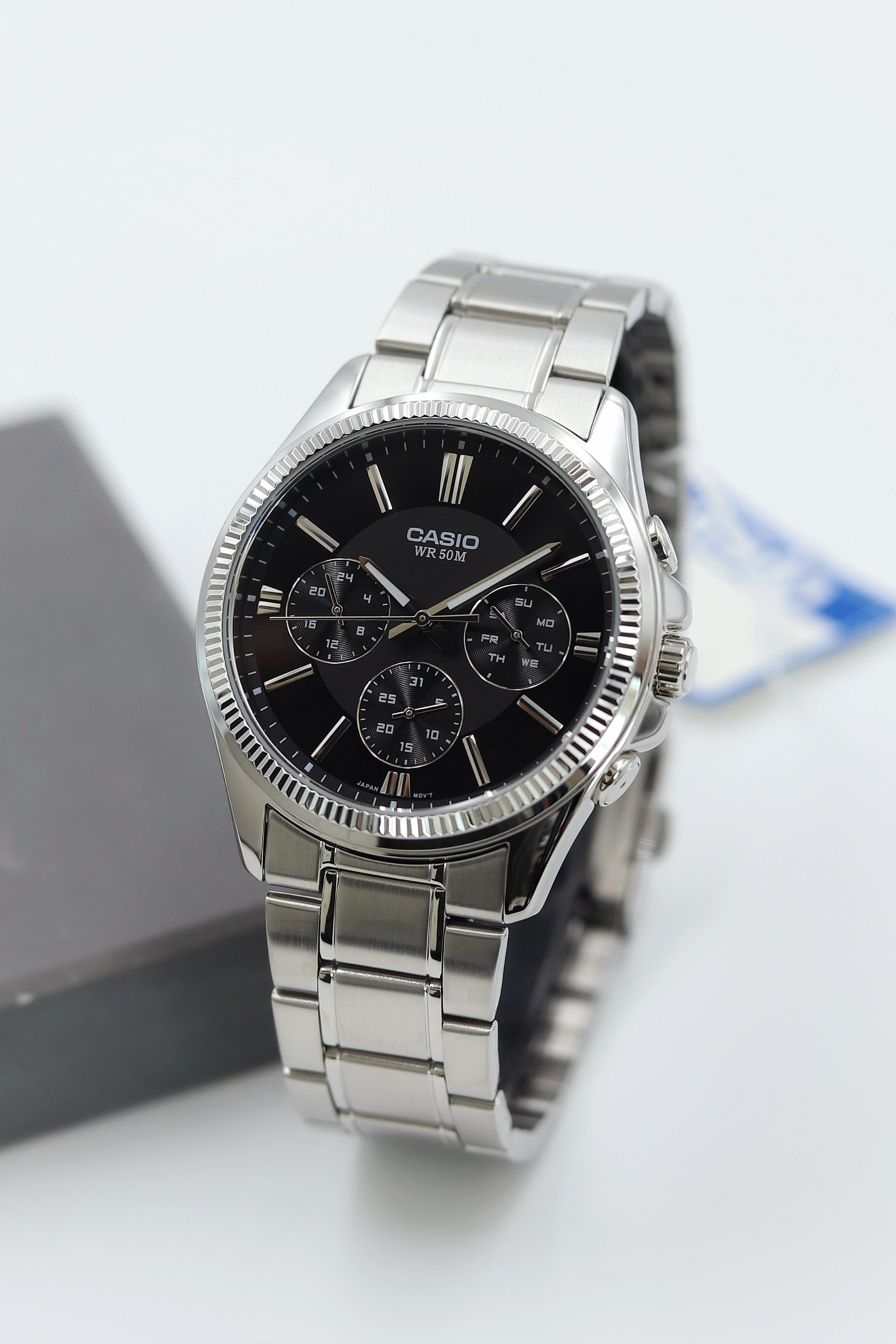 Casio Çelik Kordon Erkek Kol Saati ASW123-136CS