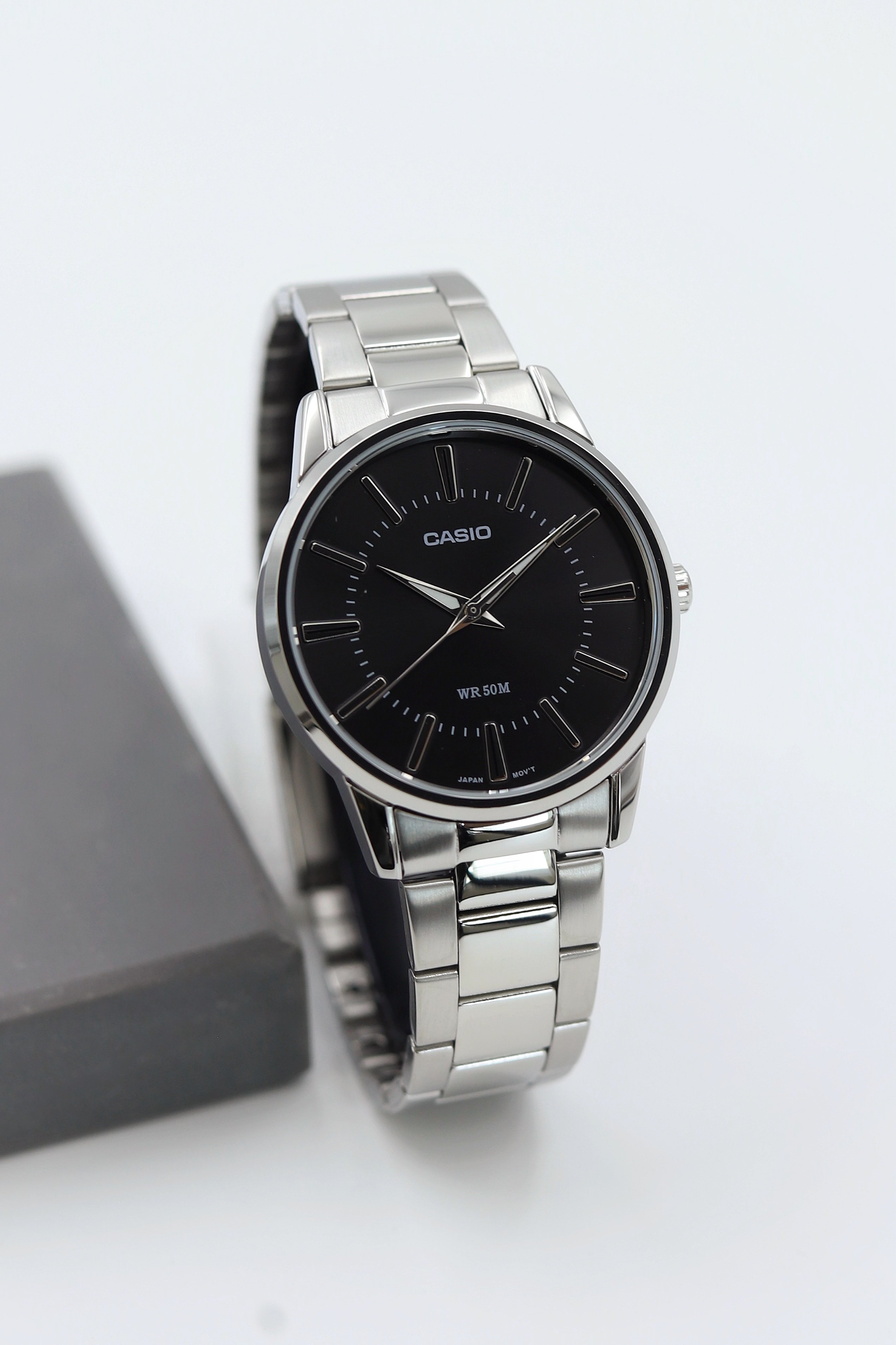 Casio Çelik Kordon Erkek Kol Saati ASW123-123CS