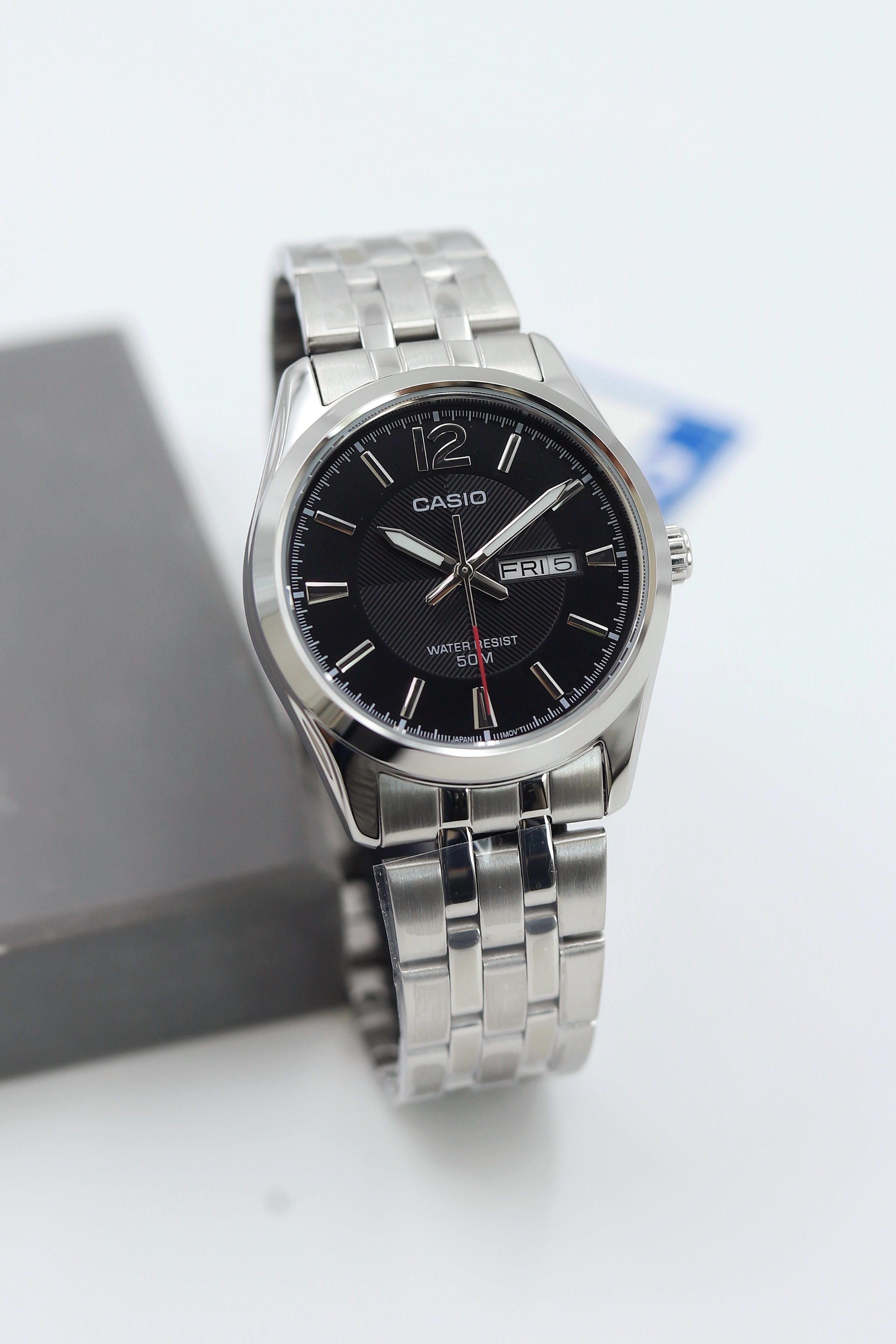 Casio Çelik Kordon Erkek Kol Saati ASW123-101CS