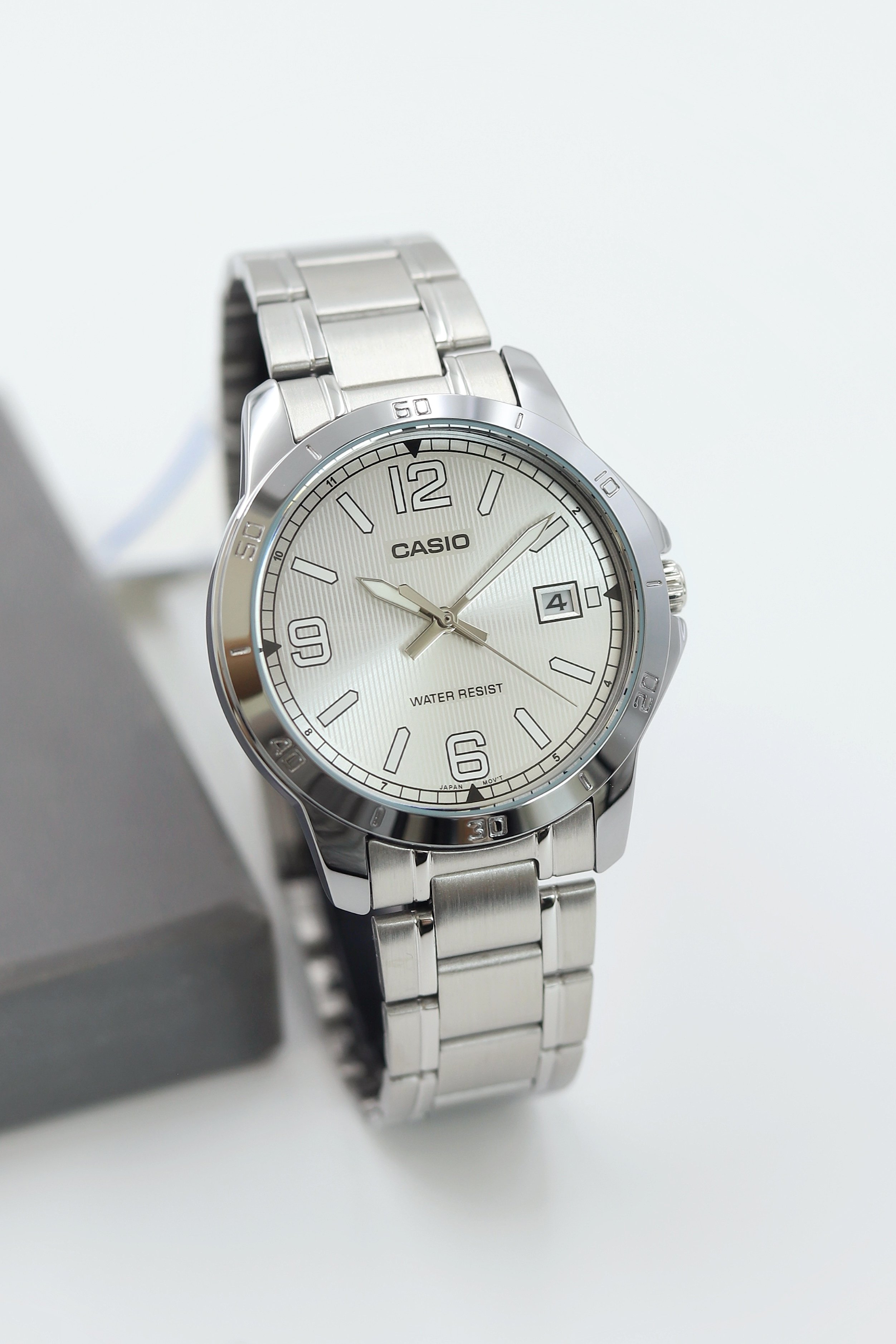 Casio Çelik Kordon Erkek Kol Saati ASW123-107CS