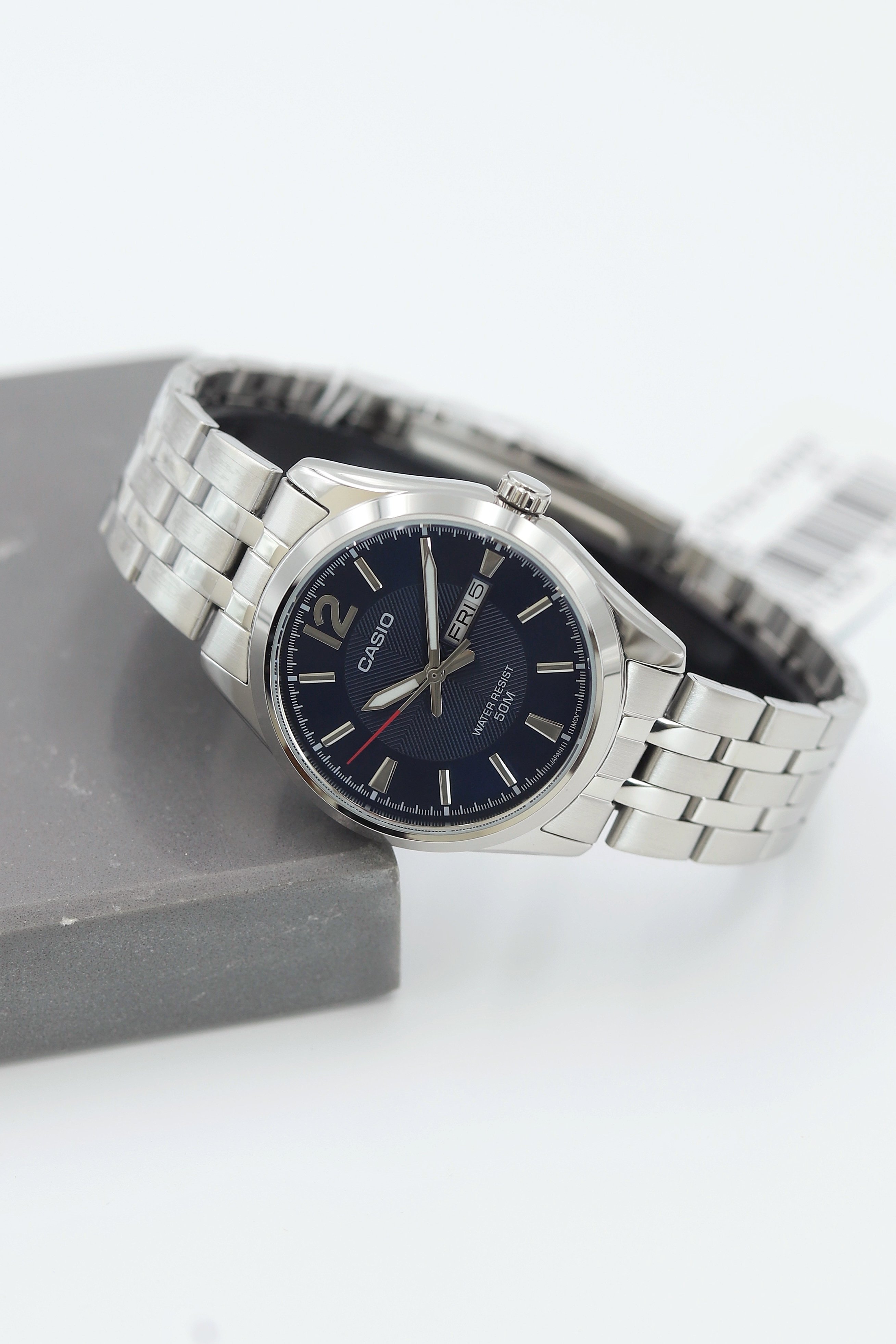 Casio Çelik Kordon Erkek Kol Saati ASW123-109CS