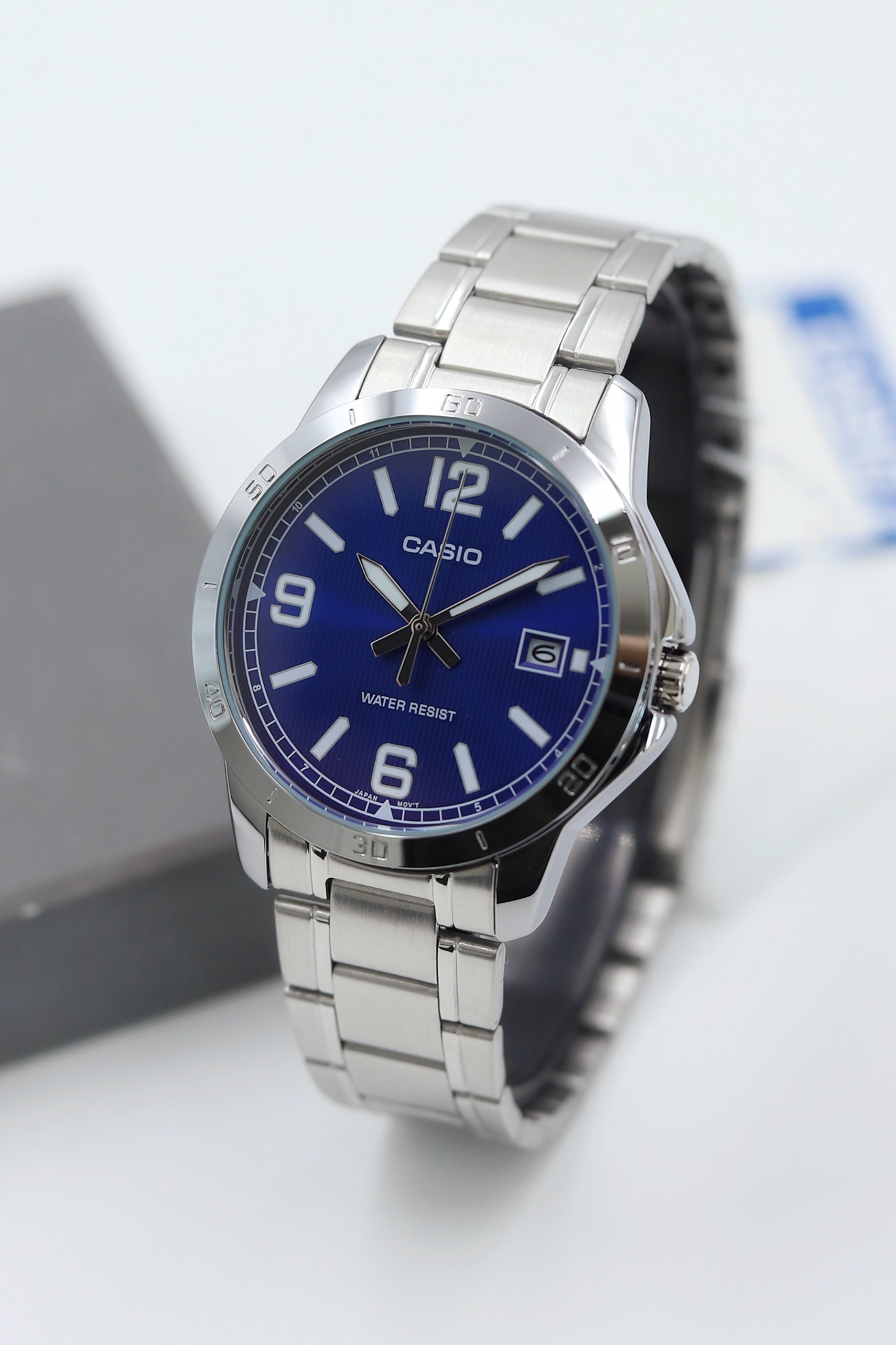 Casio Çelik Kordon Erkek Kol Saati ASW123-117CS
