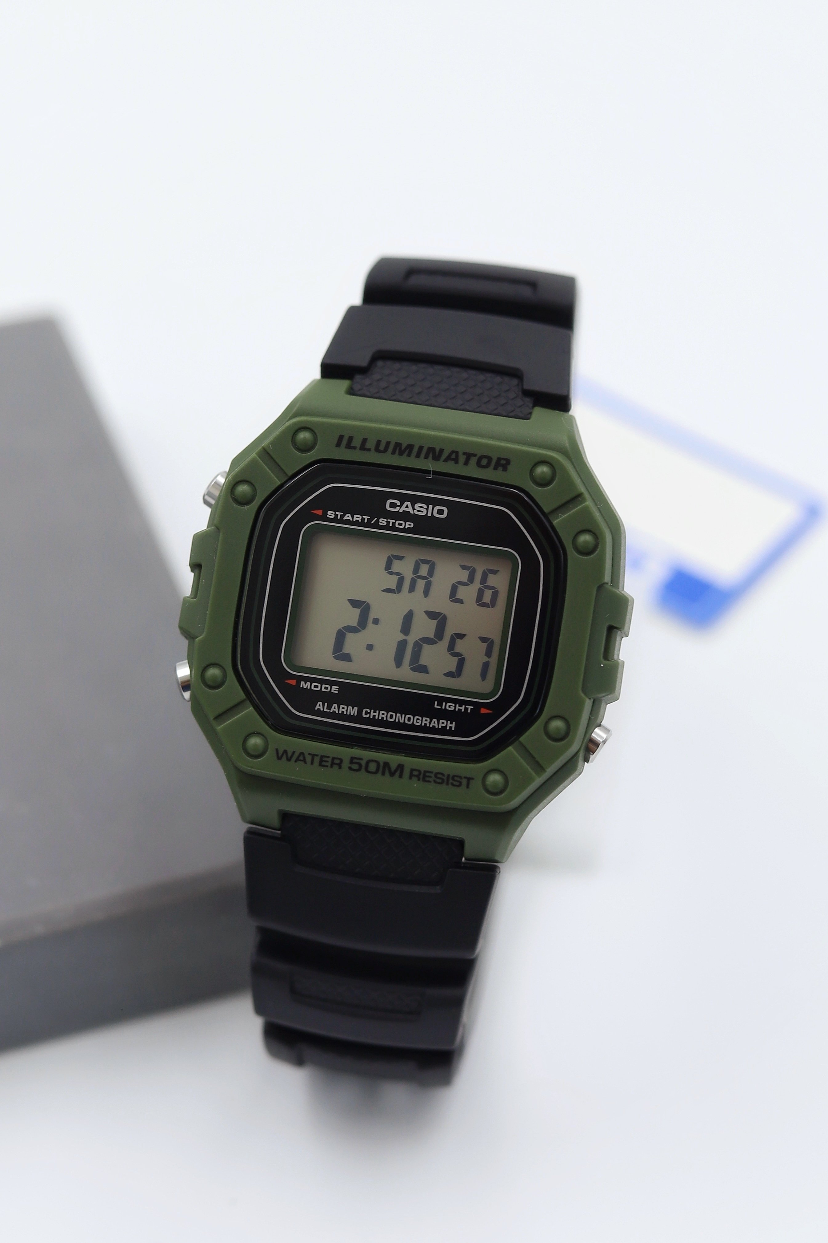 Casio Silikon Kordon Dijital Erkek Kol Saati ASW123-143CS