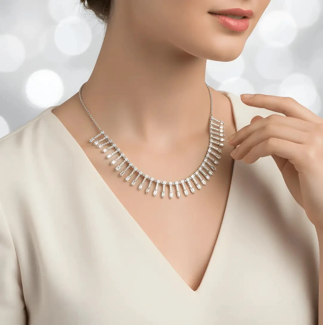 14K White Gold Diamond Pendant Necklace