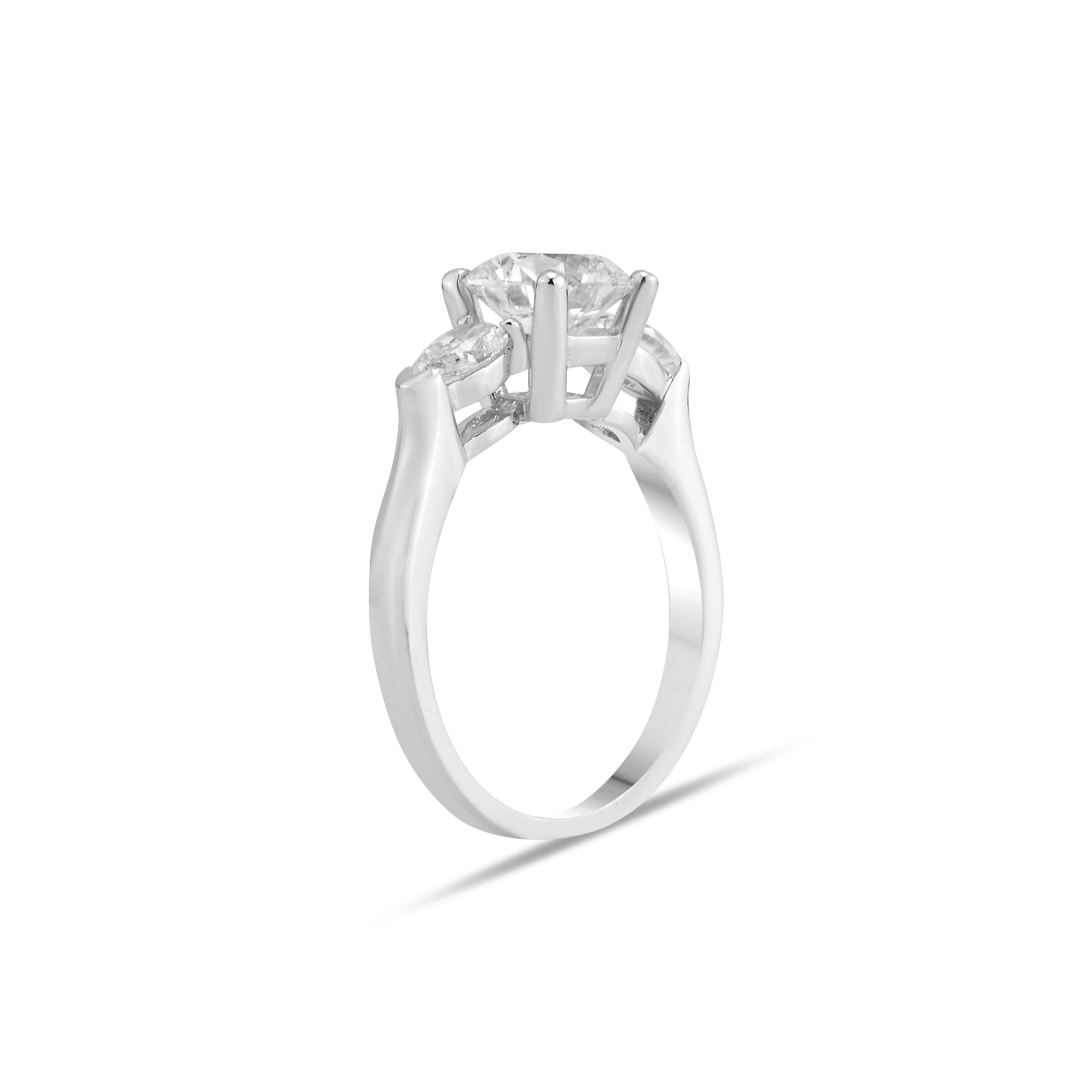 14 Ayar Beyaz Altın Lab Grown Yuvarlak ve Damla Kesim Pırlanta Taşlı Yüzük 