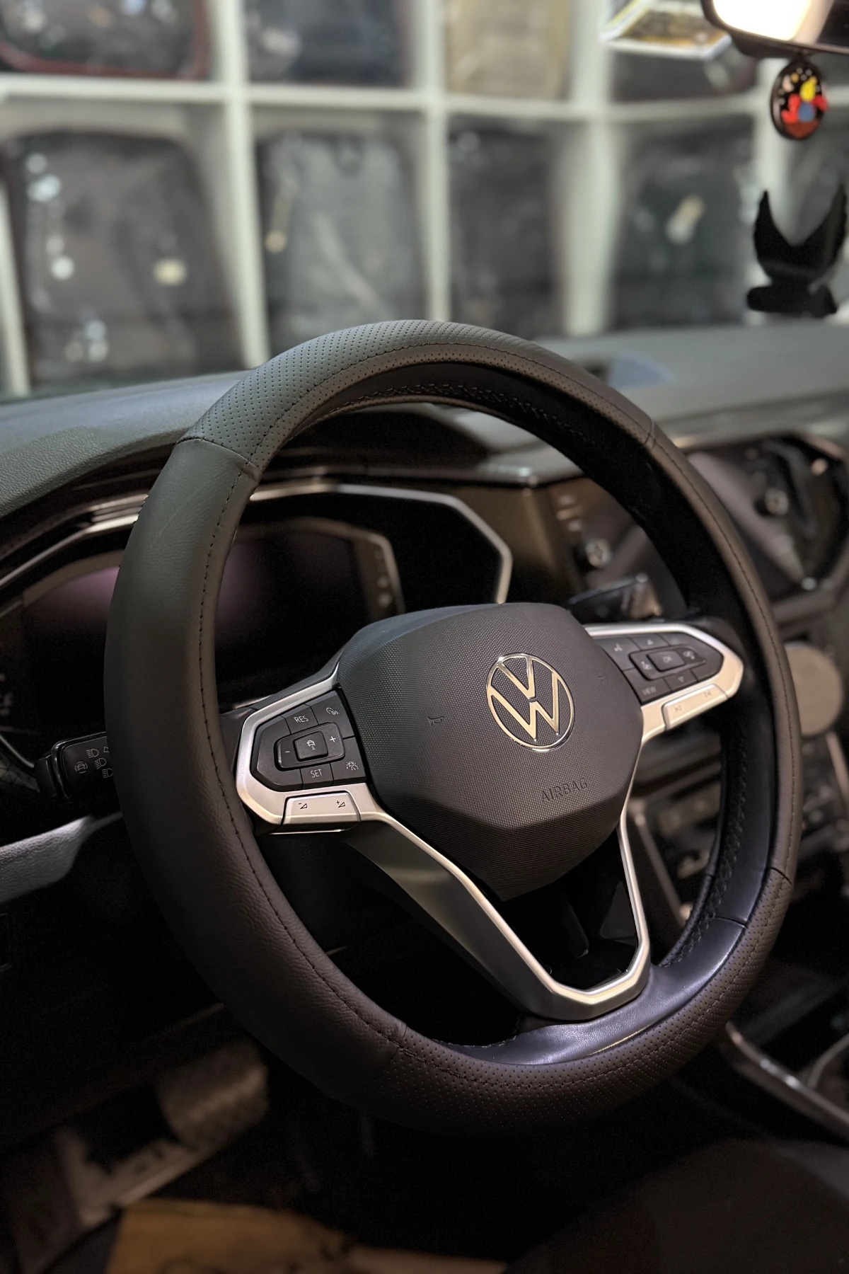 Lord Serisi Delikli Deri Çift Parça Direksiyon Kılıfı 