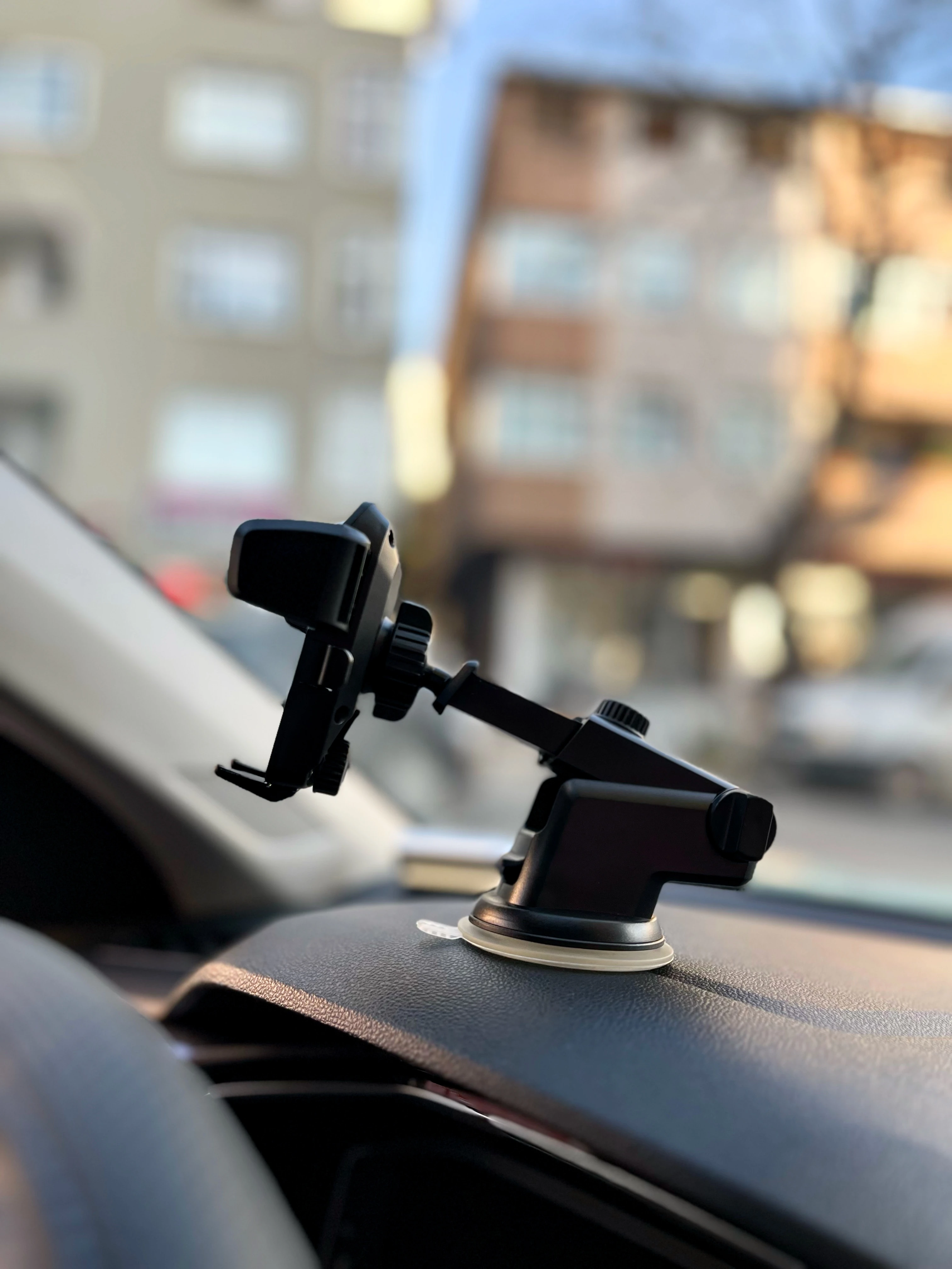 Araç İçi Uzayan Ayarlanabilir Cam Ve Torpido İçin Vantuzlu Telefon Tutucu 1.SINIF KALİTE