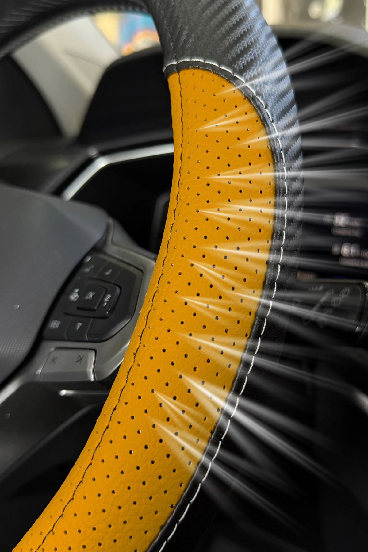 Raptor Serisi Delikli Deri Direksiyon Kılıfı