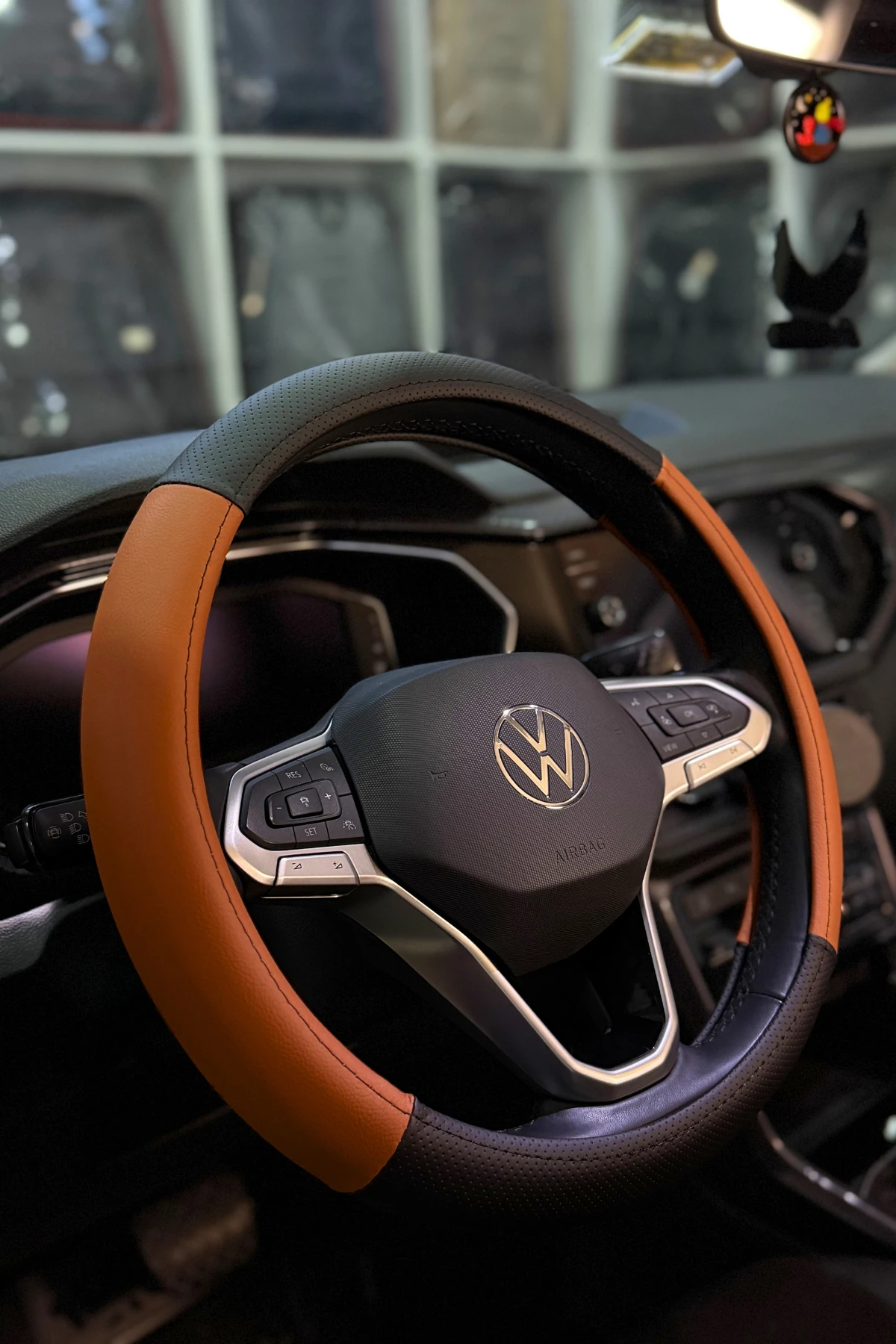 Lord Serisi Delikli Deri Çift Parça Direksiyon Kılıfı 