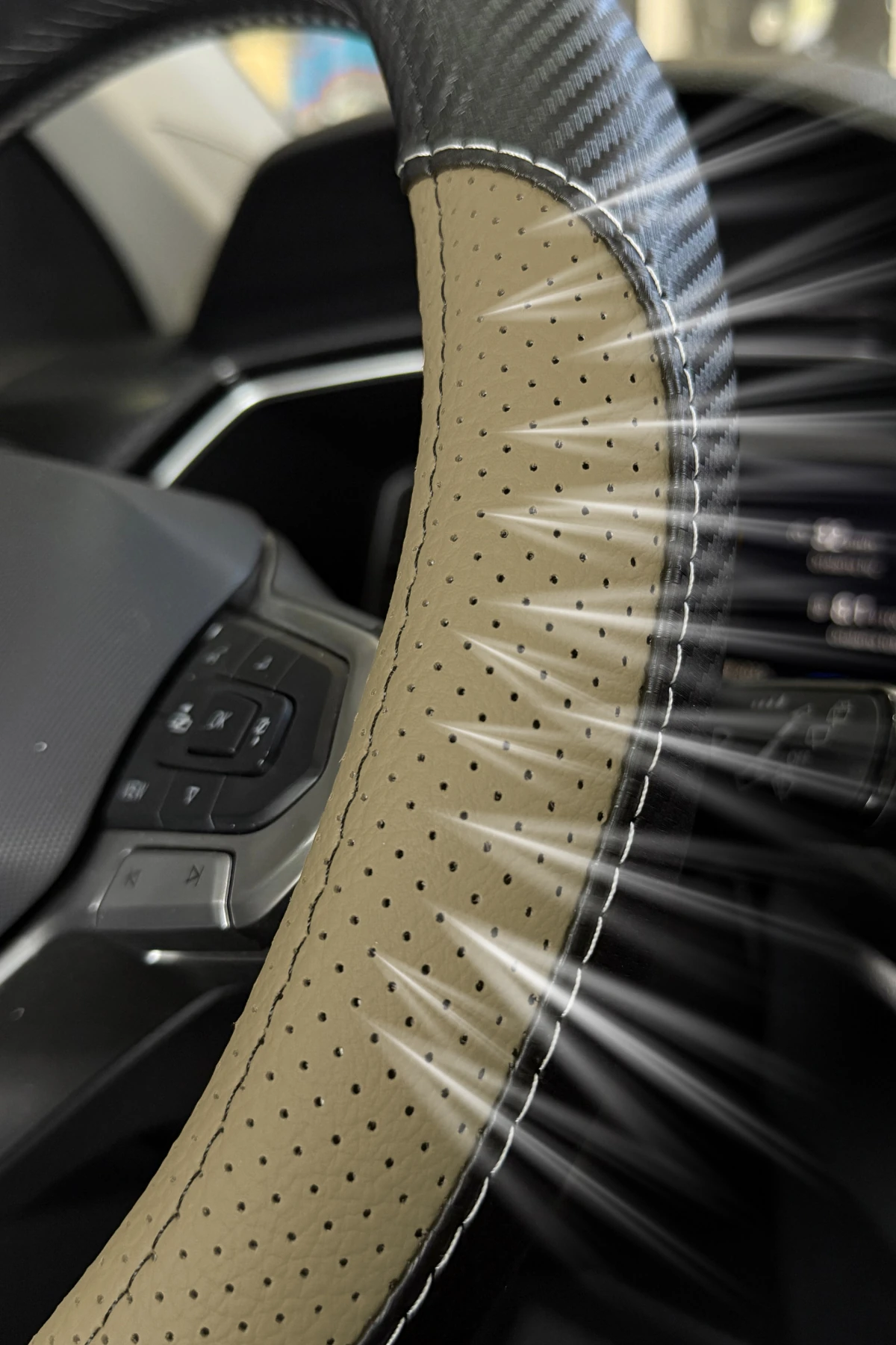 Raptor Serisi Delikli Deri Direksiyon Kılıfı