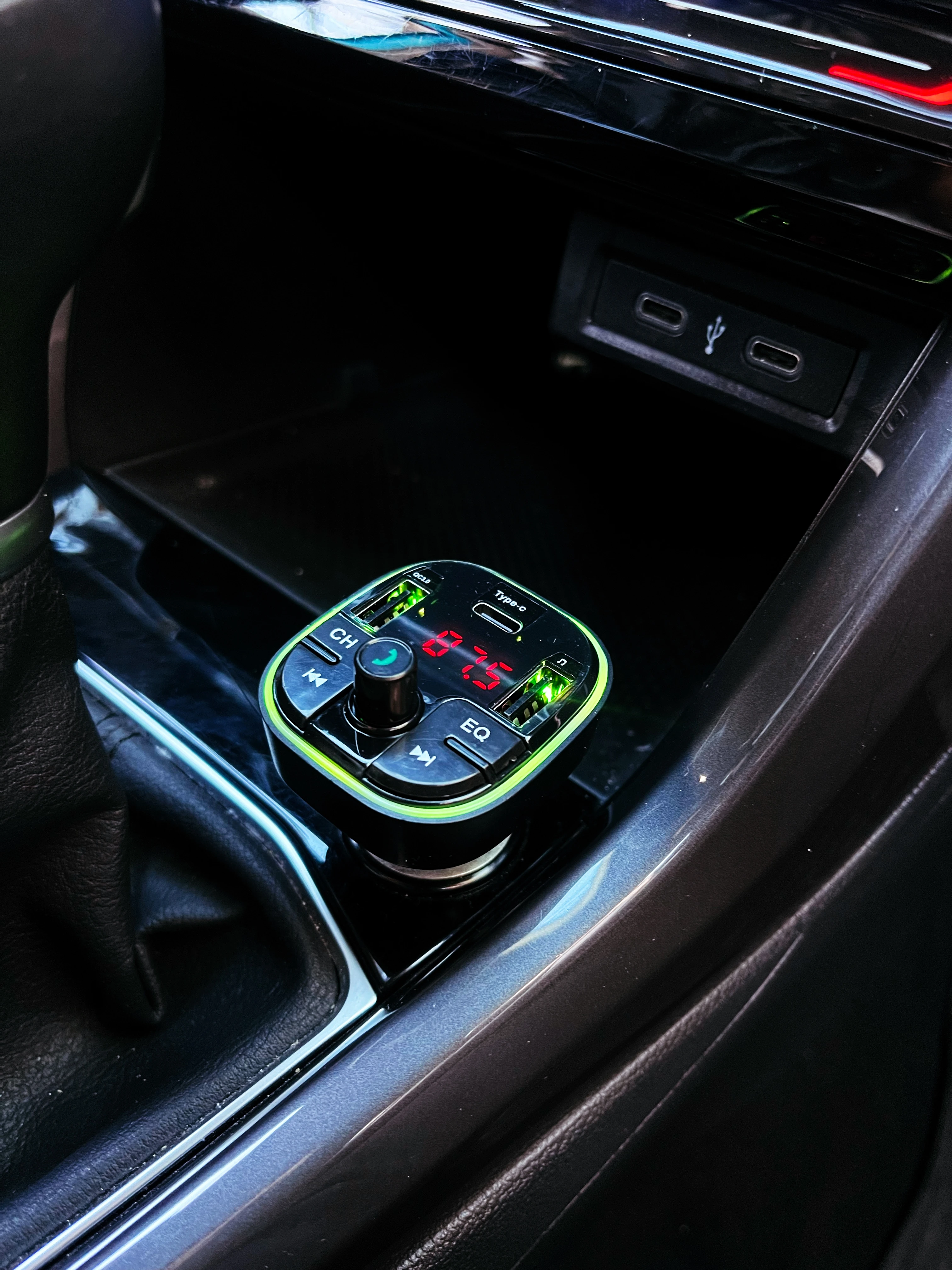 Araç Bluetooth Fm Transmitter Cihazı Mp3 Çalar Araç Çakmaklık Şarj Soketi Müzik Kiti