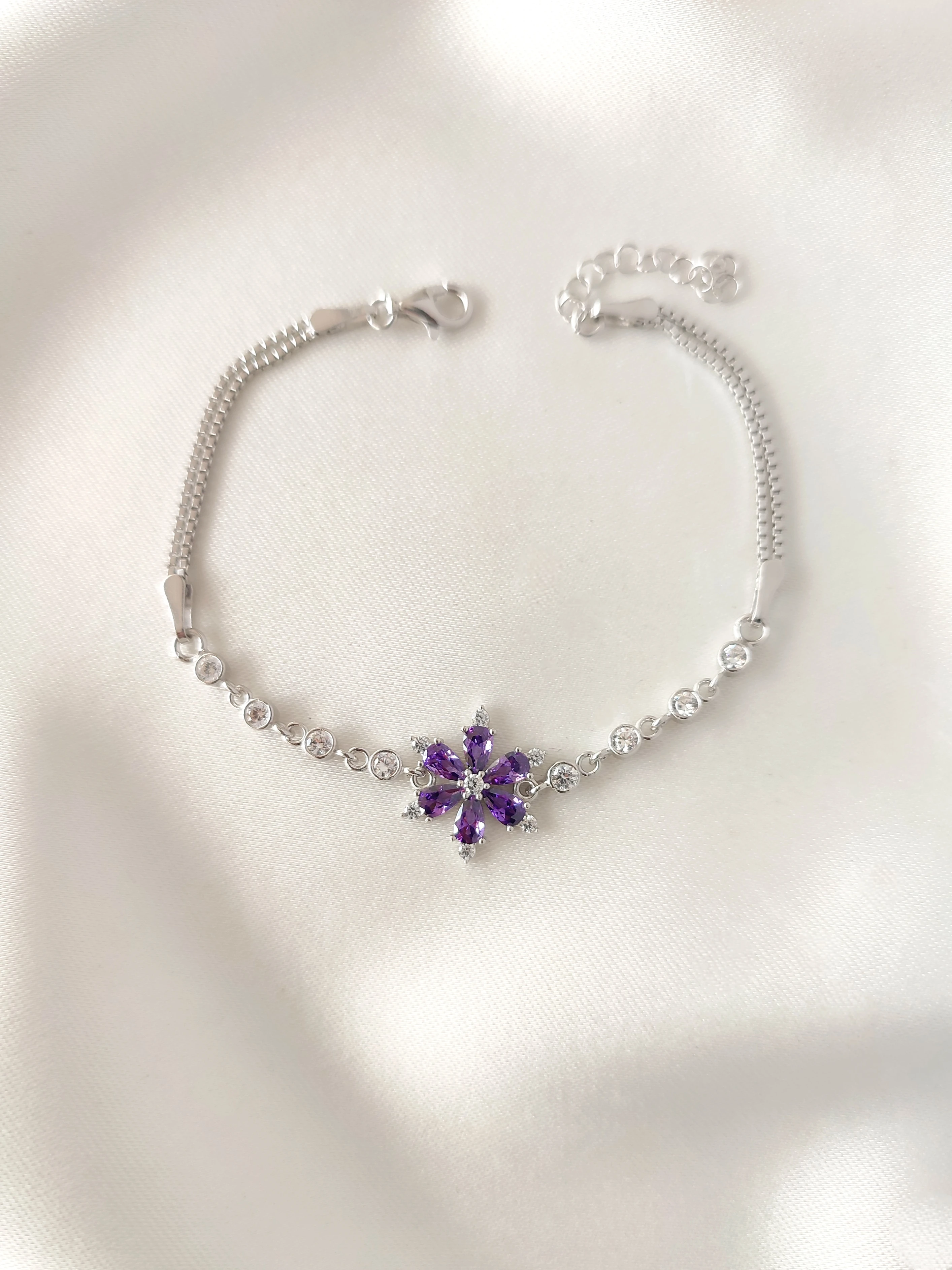 925 Ayar Gümüş Kadın Kamelya Çiçeği Bileklik