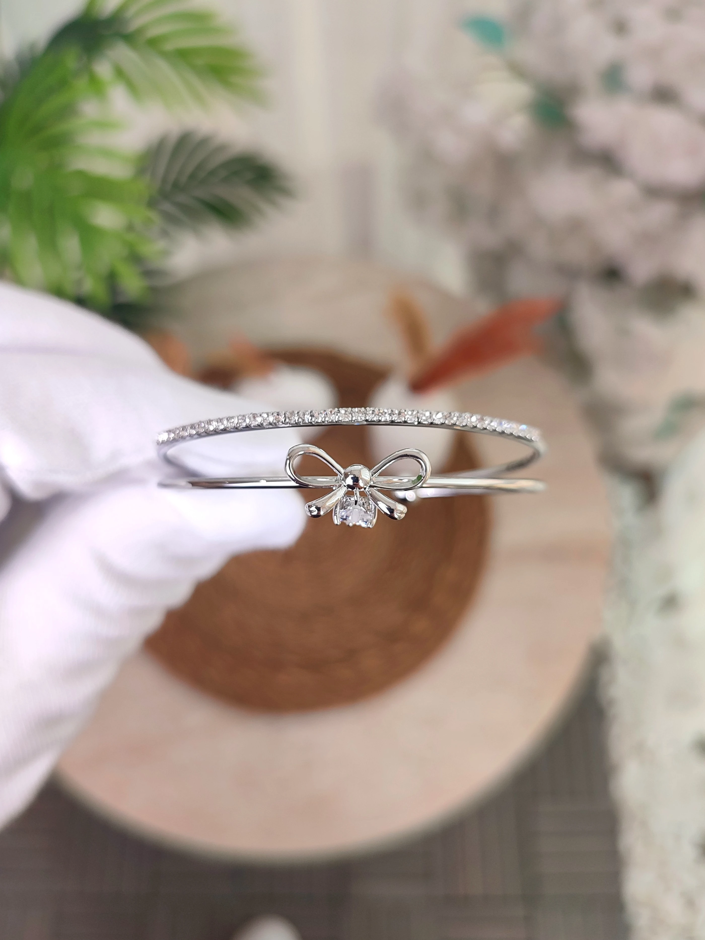 Kadın Zirkon Taşlı Kurdele Model Bileklik