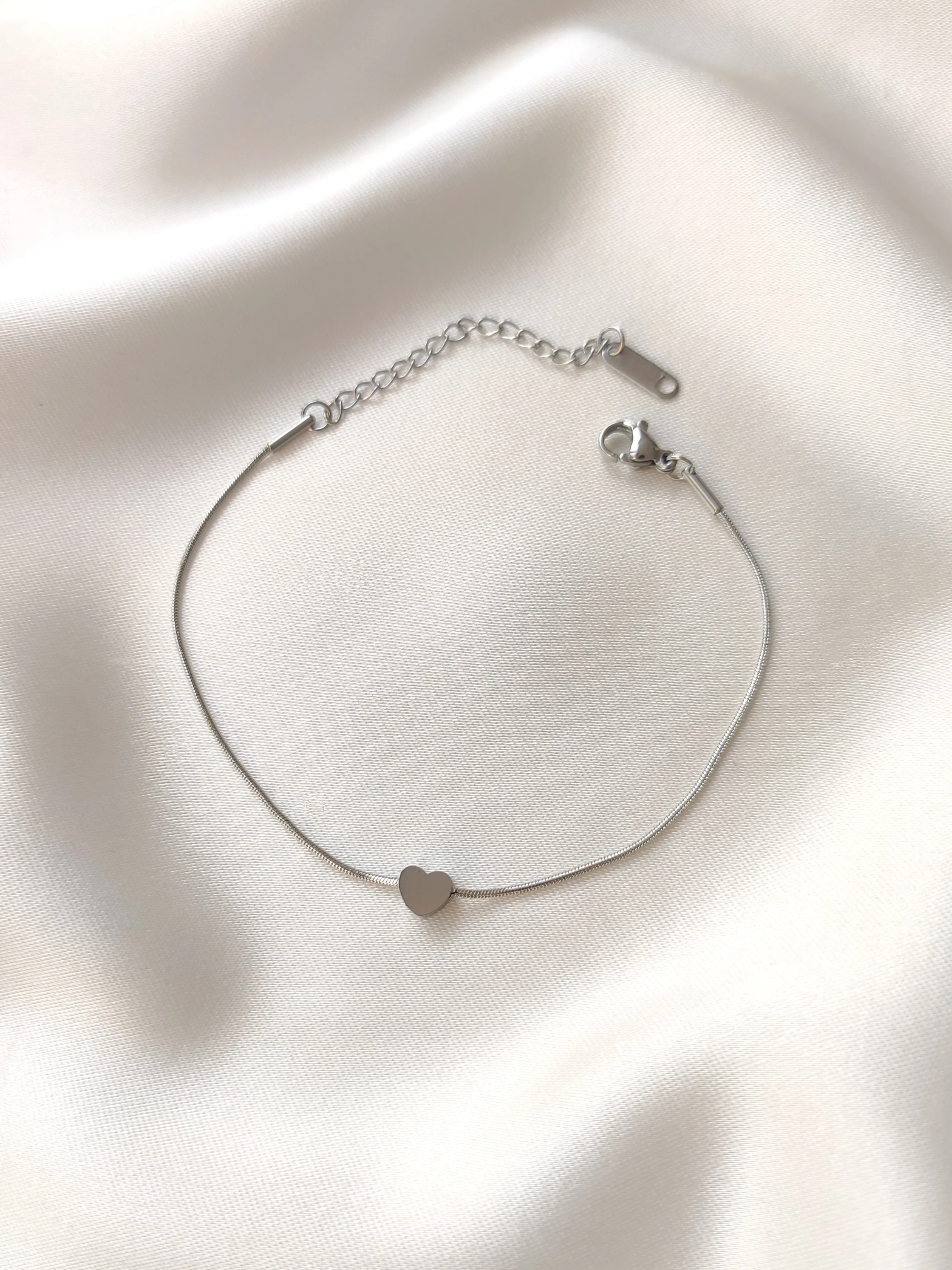 Kadın Paslanmaz Çelik Minimal Kalp Bileklik