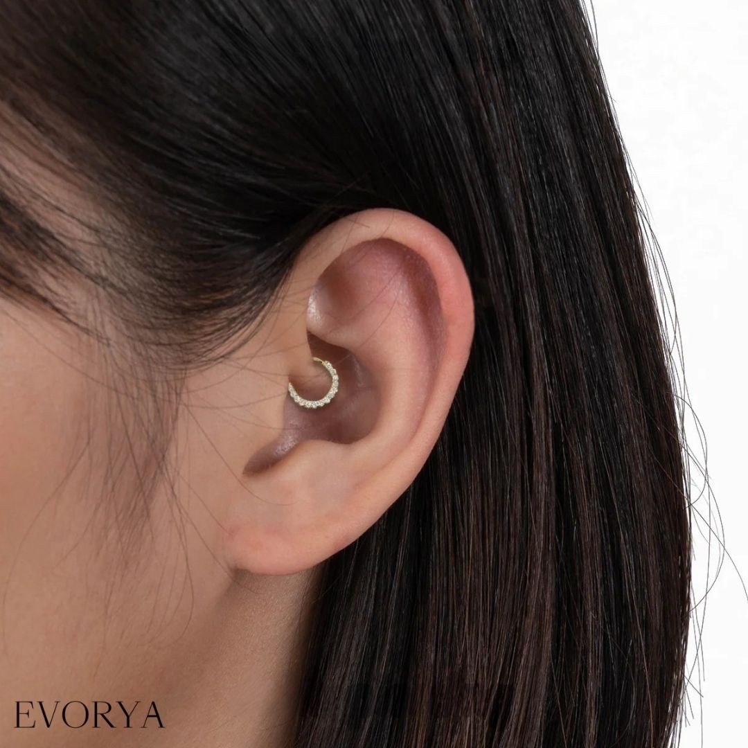 daith piercing bölgesi