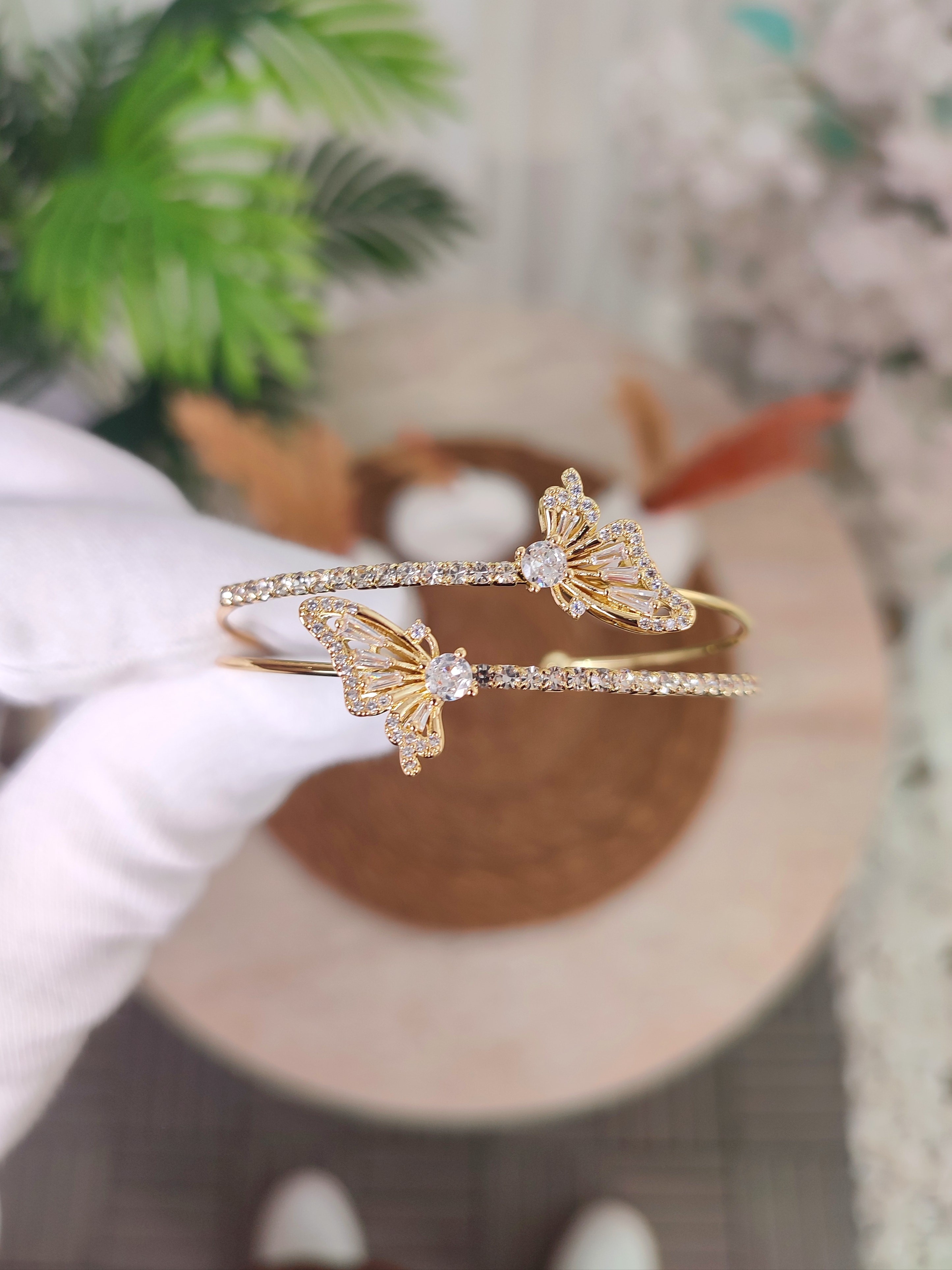 Kadın Zirkon Taşlı Kelebek Model Bileklik