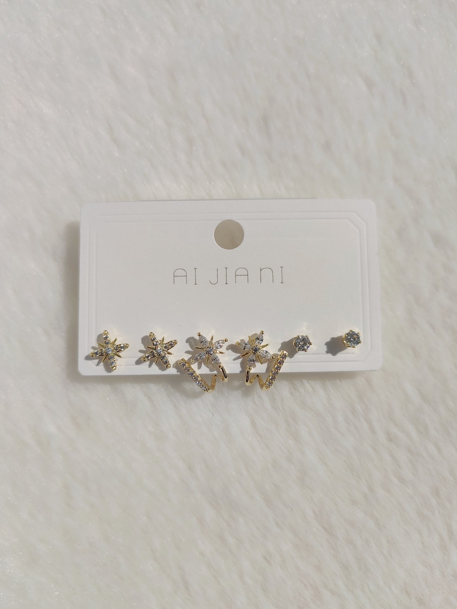 Kadın Kutup Yıldızı Model Altılı Set Küpe