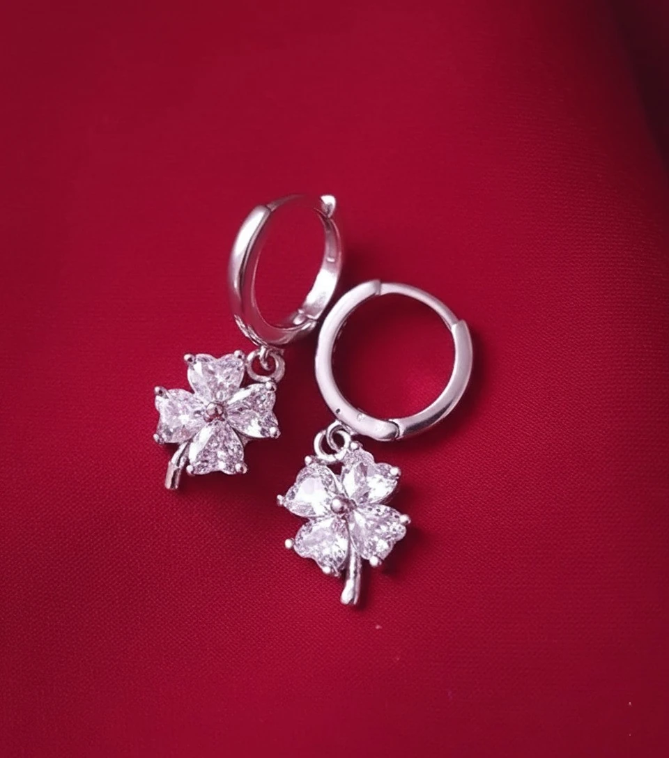 925 Ayar Gümüş Zirkon Taş Yonca Küpe