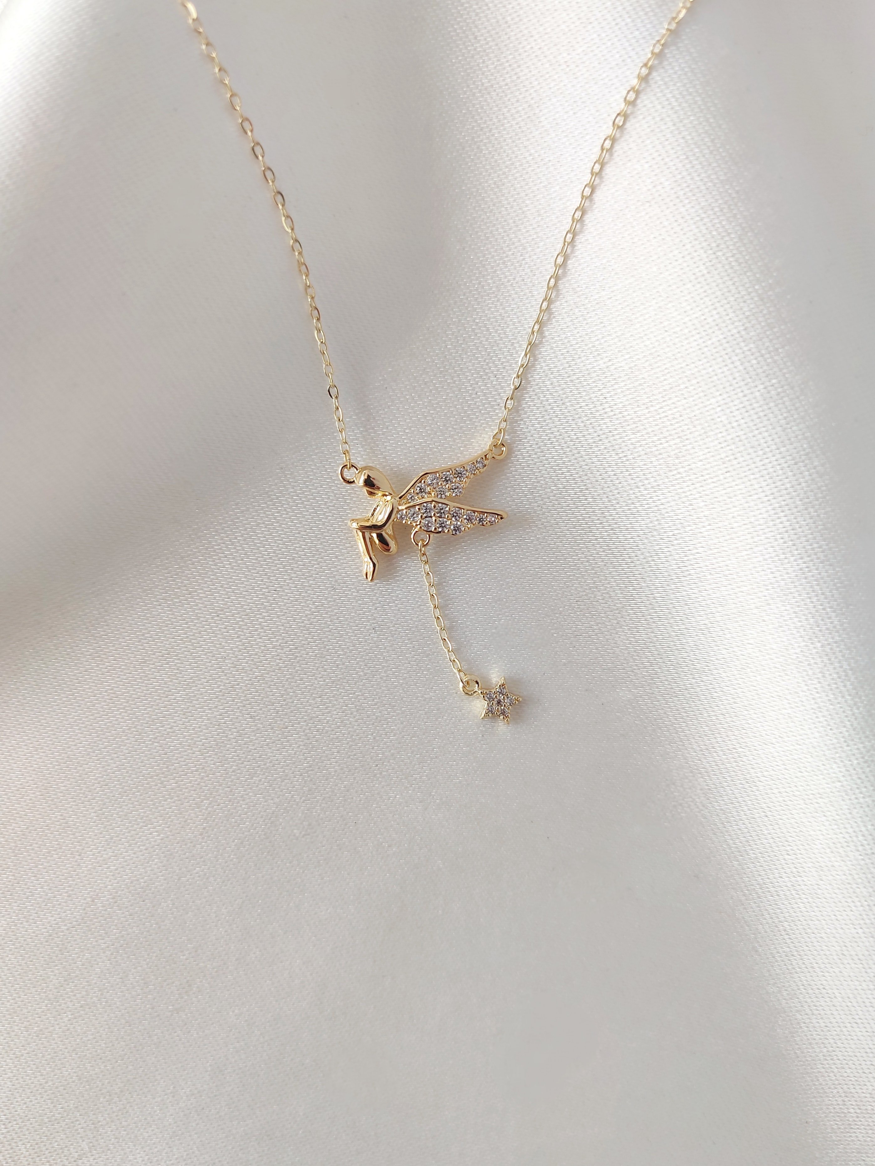 14K Kadın Yıldız Sarkıtlı Perili Vip Kolye