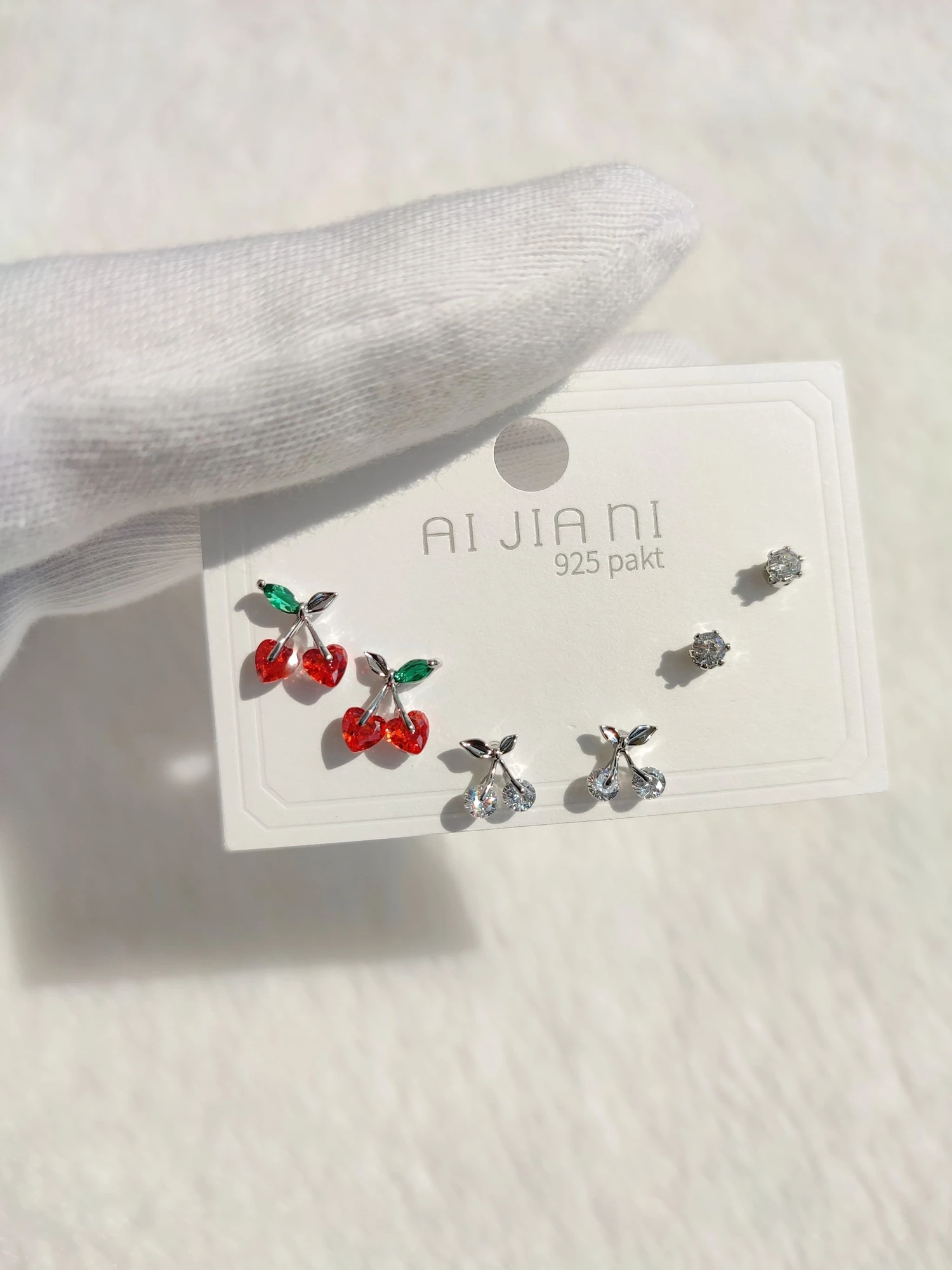 Kadın Kiraz Model Altılı Set Küpe